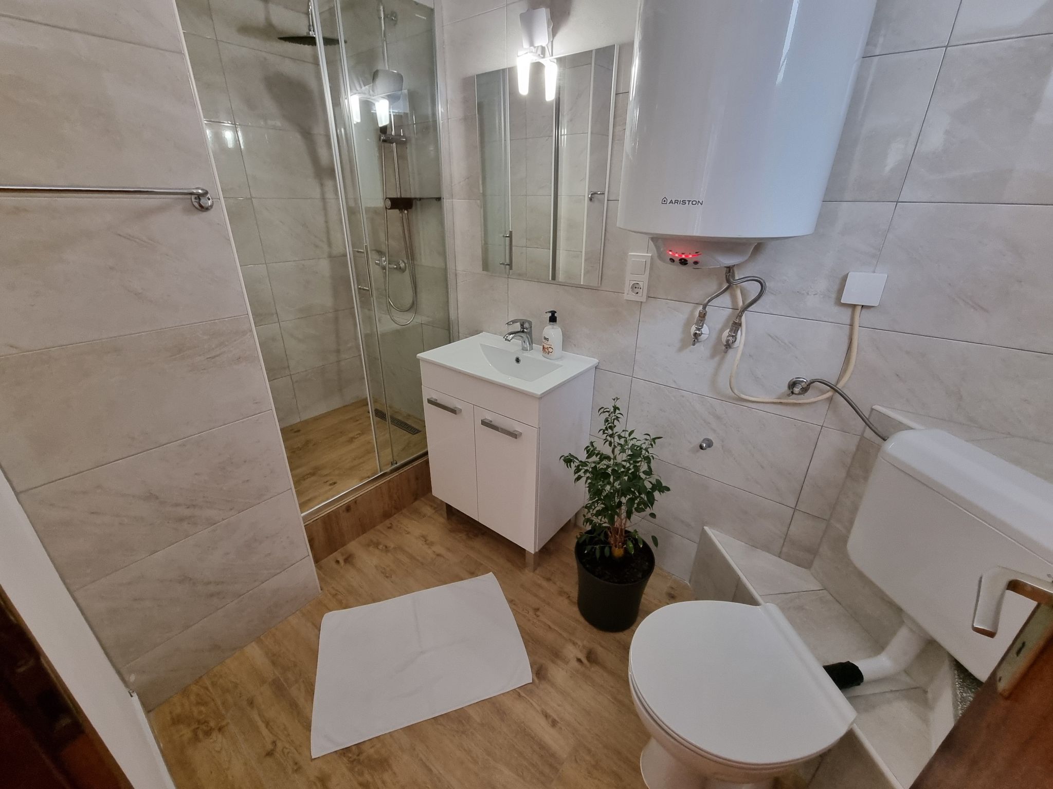 Wunderschöne Wohnung in Dramalj 70m vom Meer entfernt-Inside