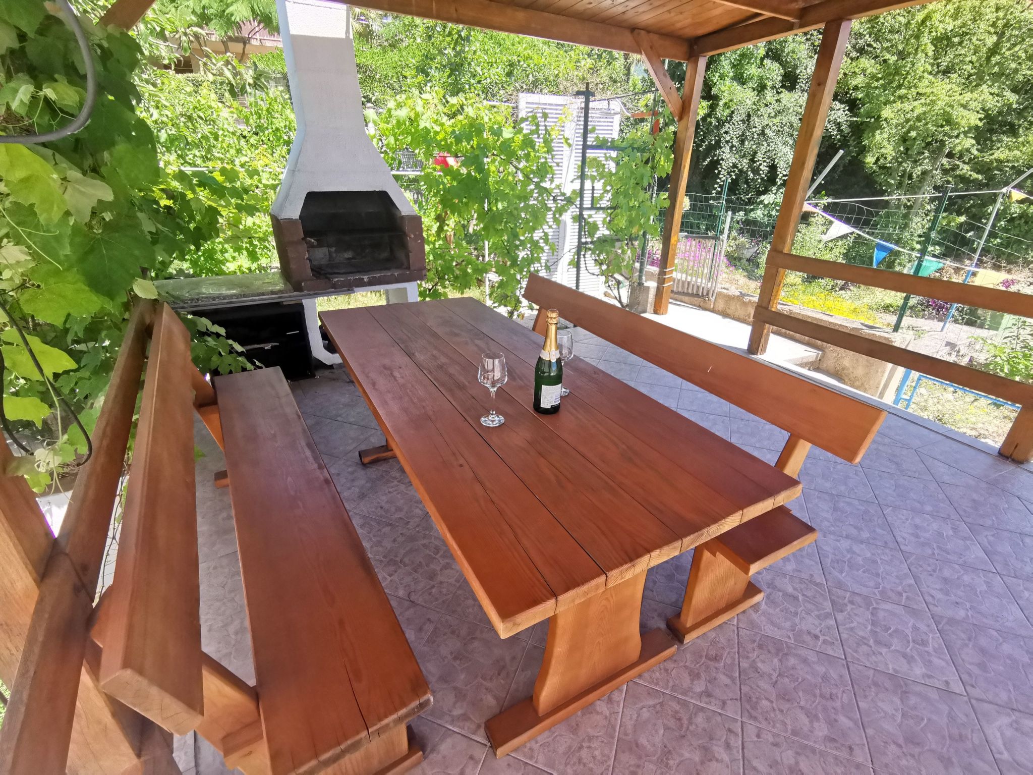 Wohnung 70m vom Strand entfernt, mit AC und WiFi-Binnen