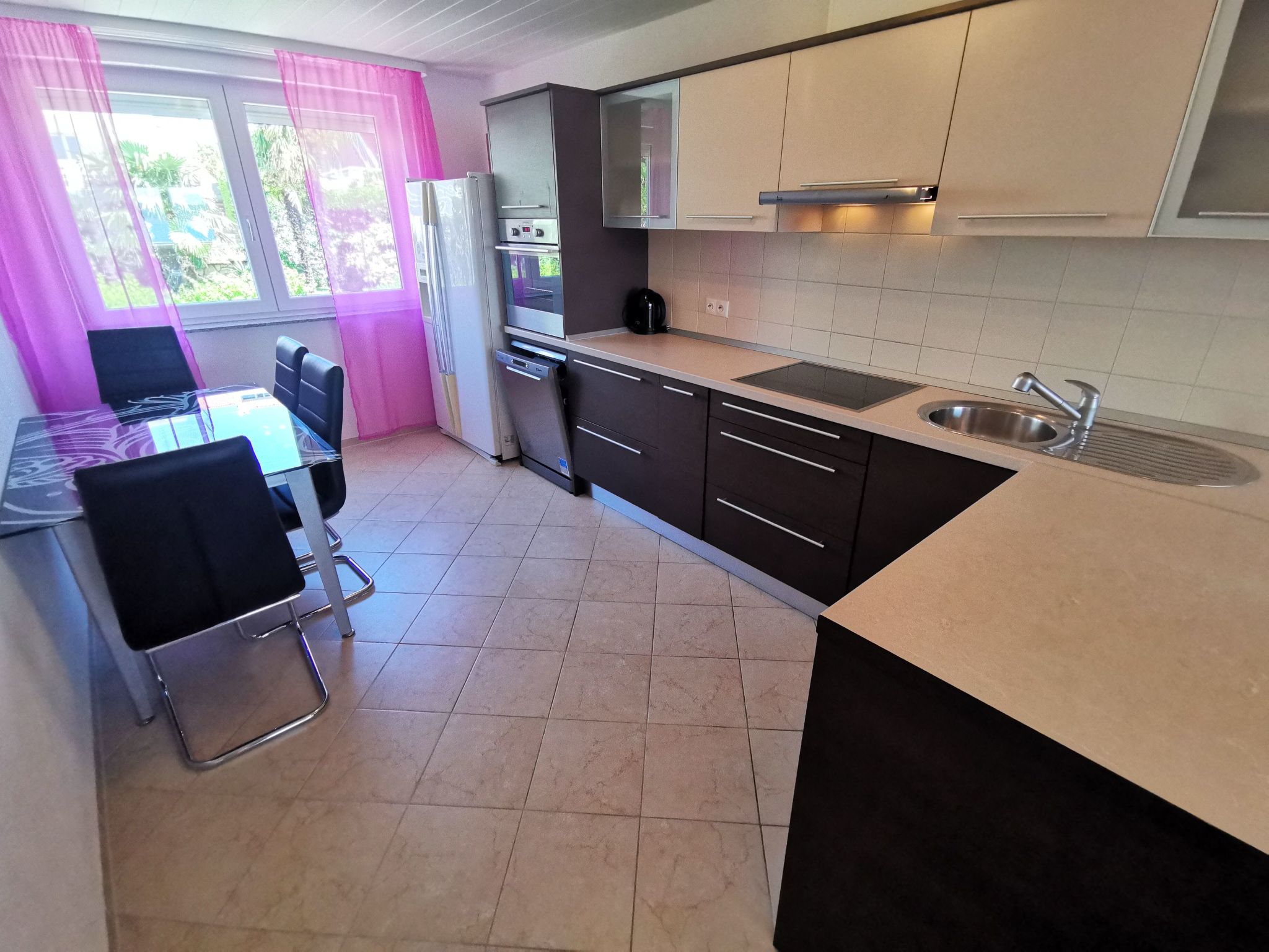 Wohnung 70m vom Strand entfernt, mit AC und WiFi-Binnen