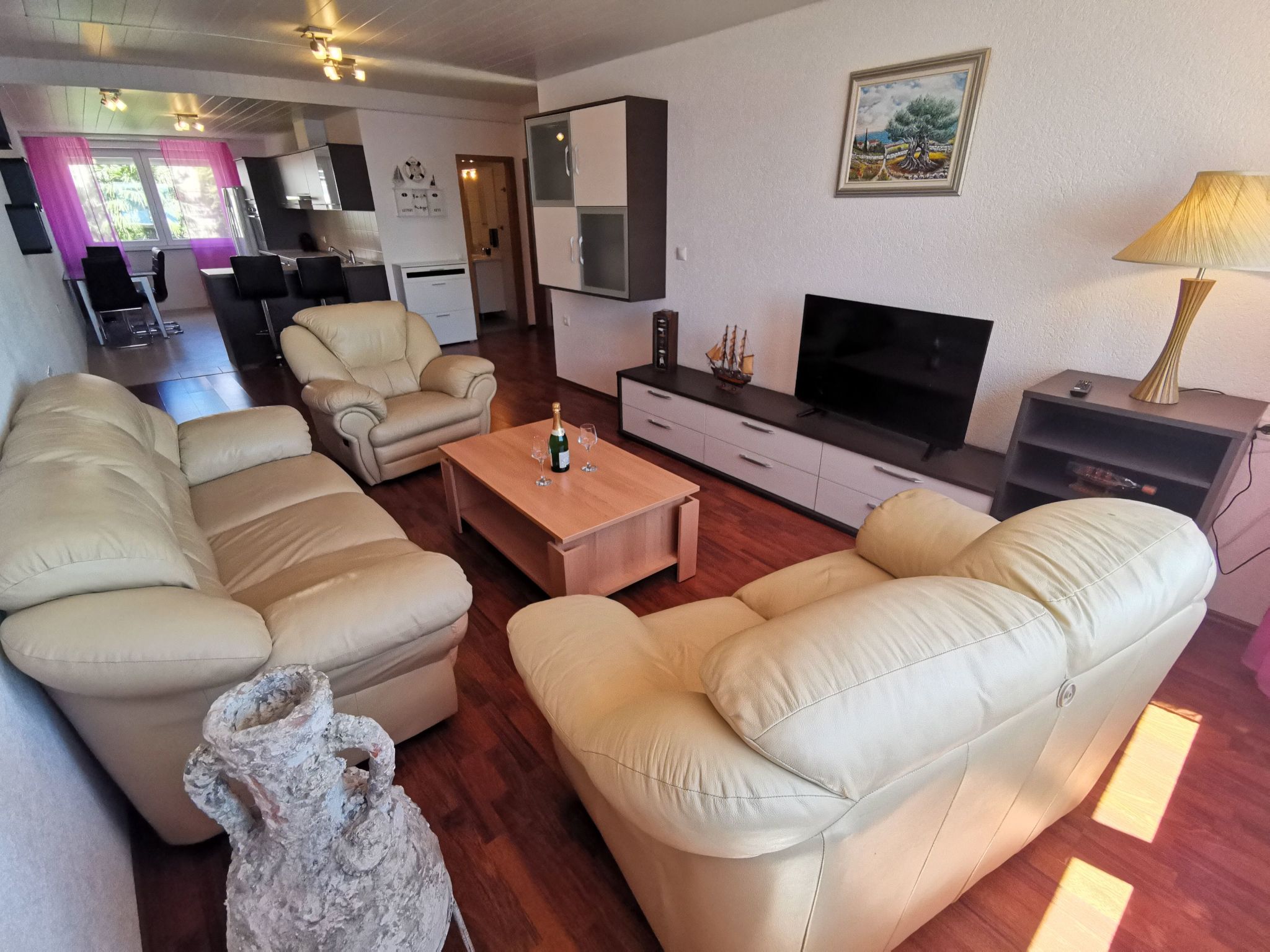 Wohnung 70m vom Strand entfernt, mit AC und WiFi-Binnen