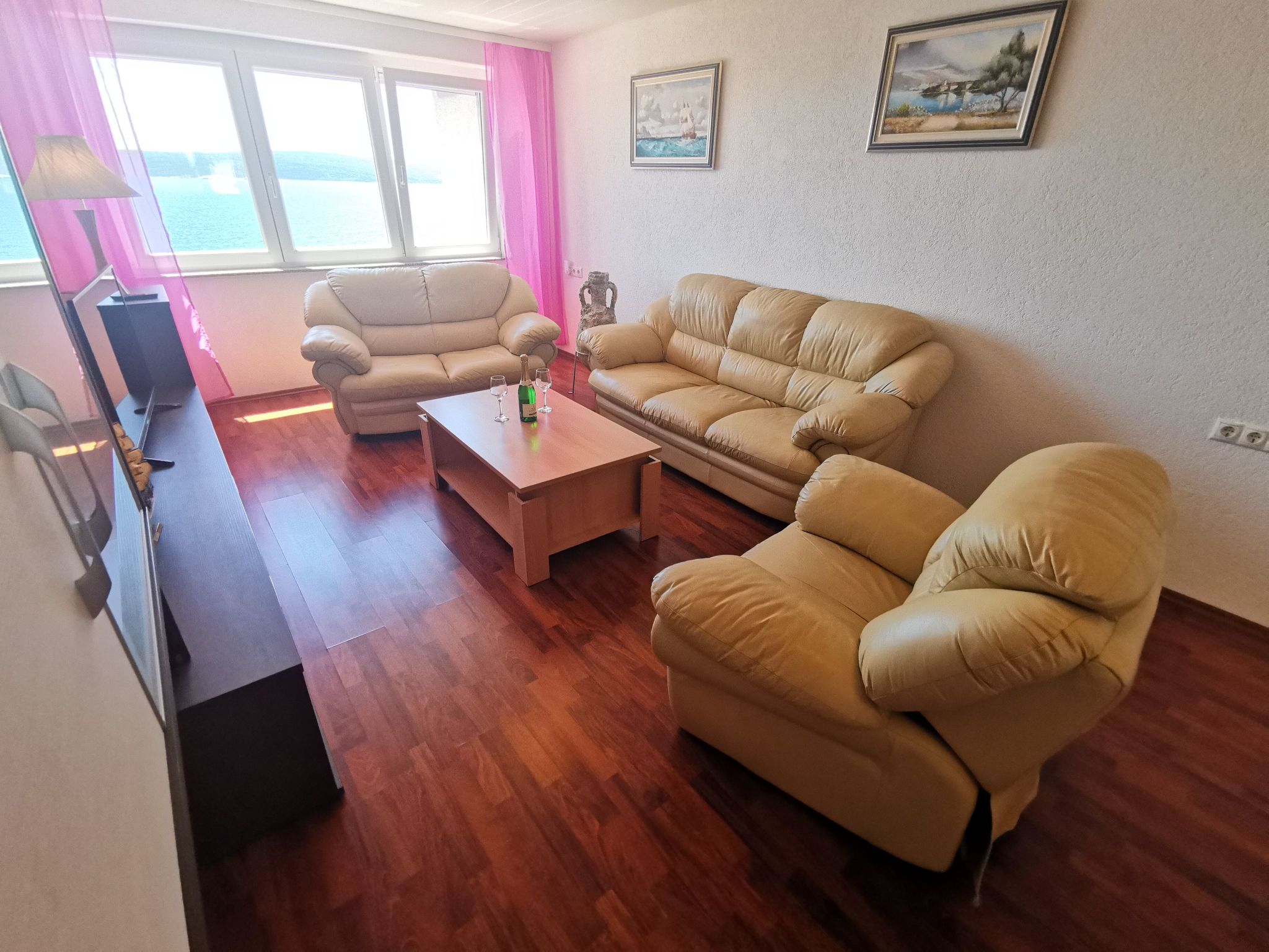 Wohnung 70m vom Strand entfernt, mit AC und WiFi-Binnen