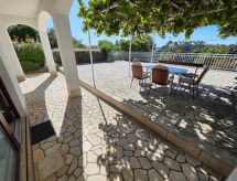 Vrijstaande vakantiewoning voor 5 personen met terras nabij Dramalj - thumbnail 3