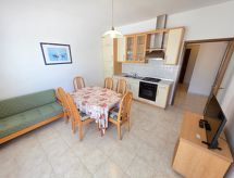 Vrijstaande vakantiewoning voor 5 personen met terras nabij Dramalj - thumbnail 5