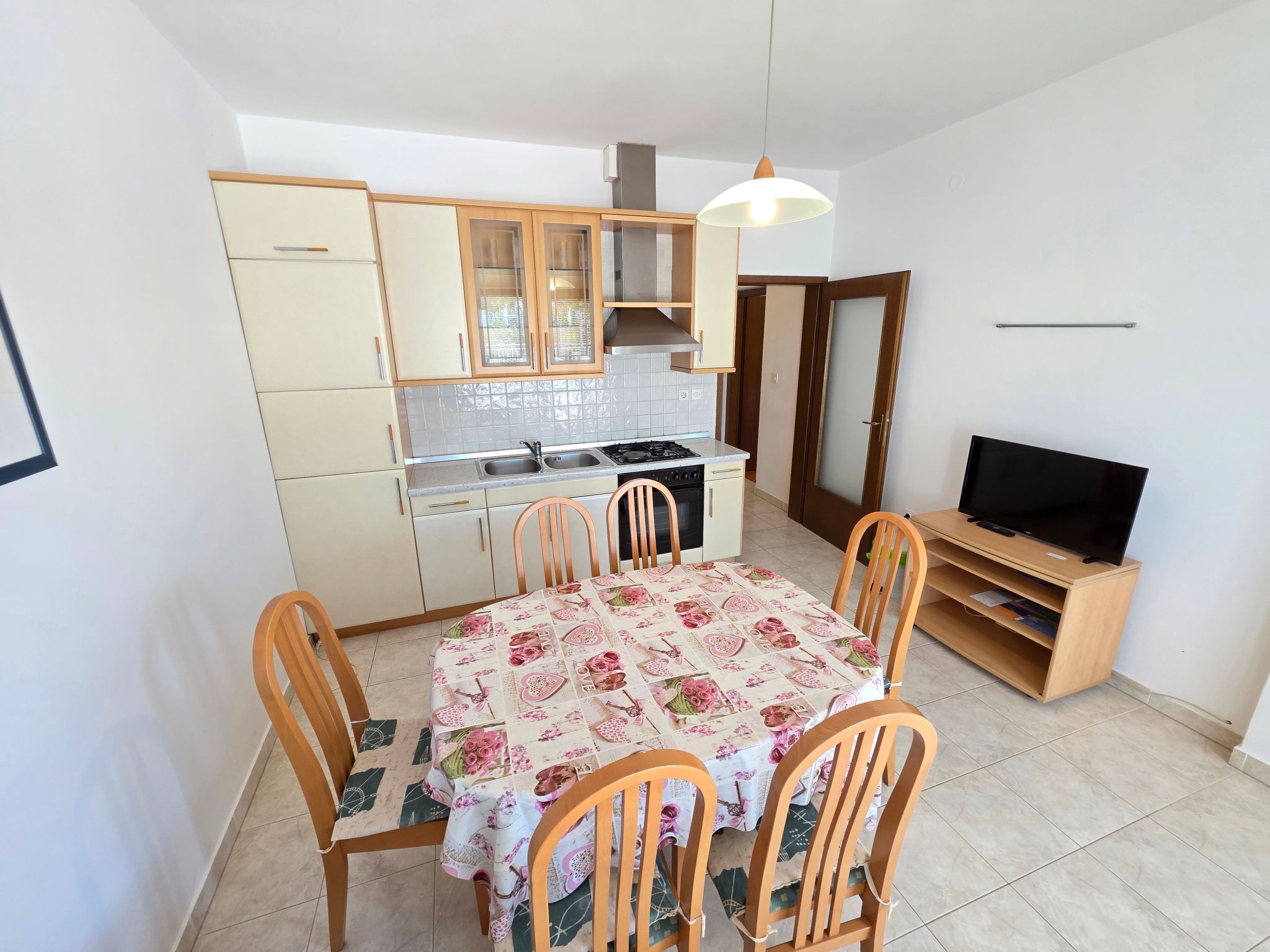 Wohnung für 4-5 Personen mit Terrasse-Binnen