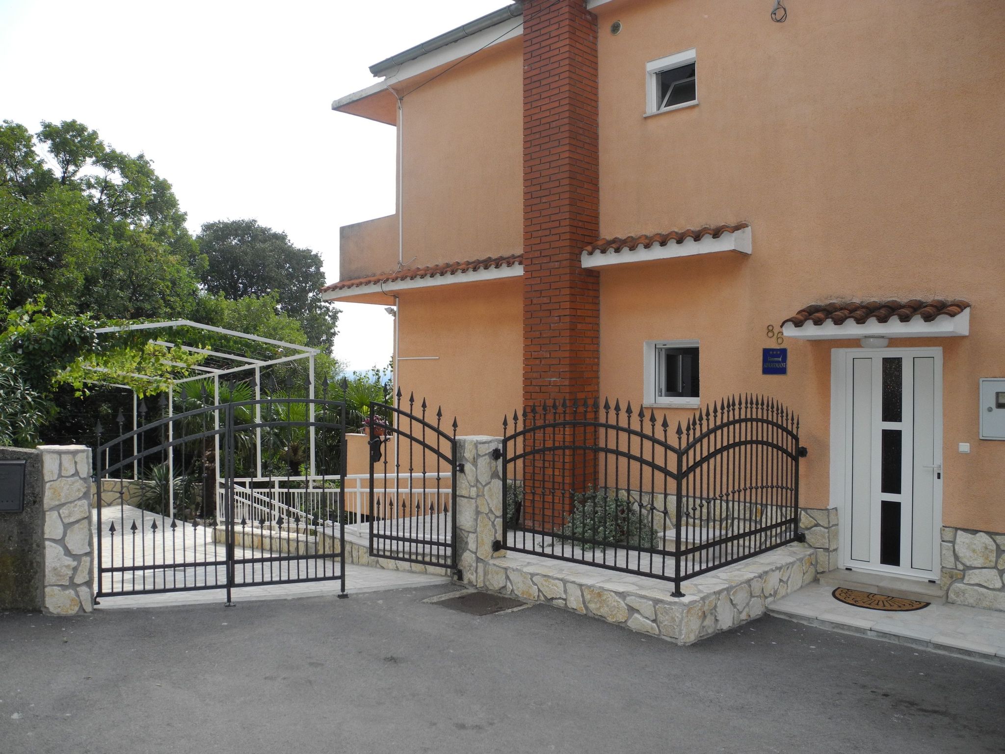 Wohnung in Dramalj, mit Balkon und Meerblick-Binnen