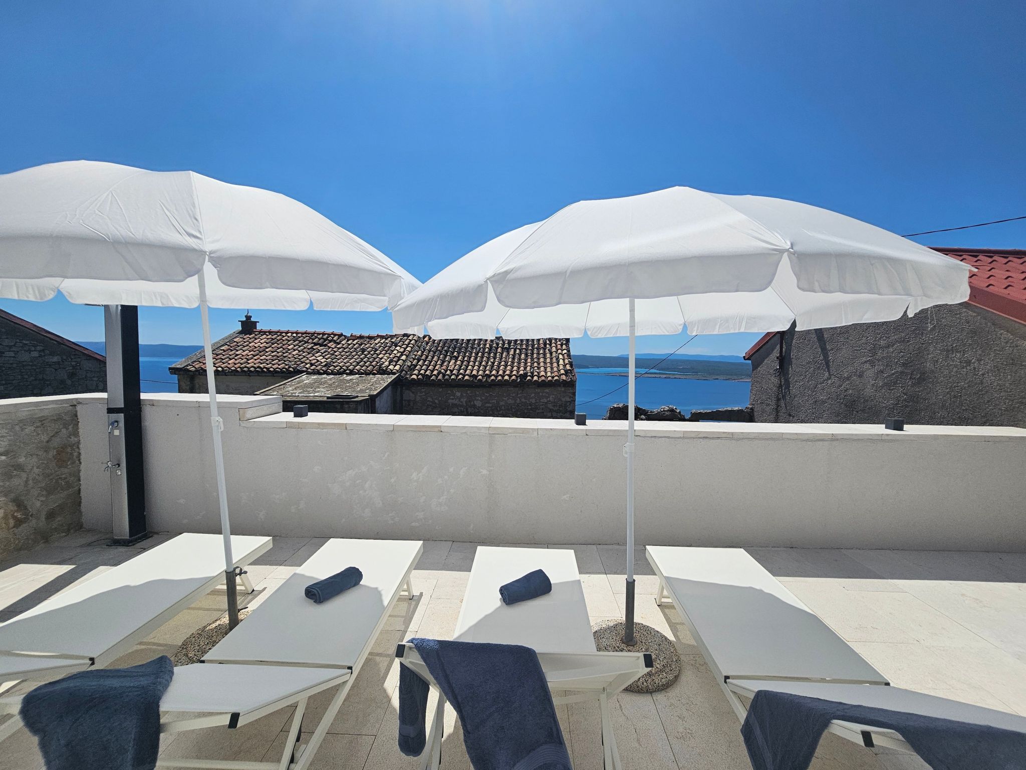 Mit eigenem Pool, BBQ, Terrasse-Binnen