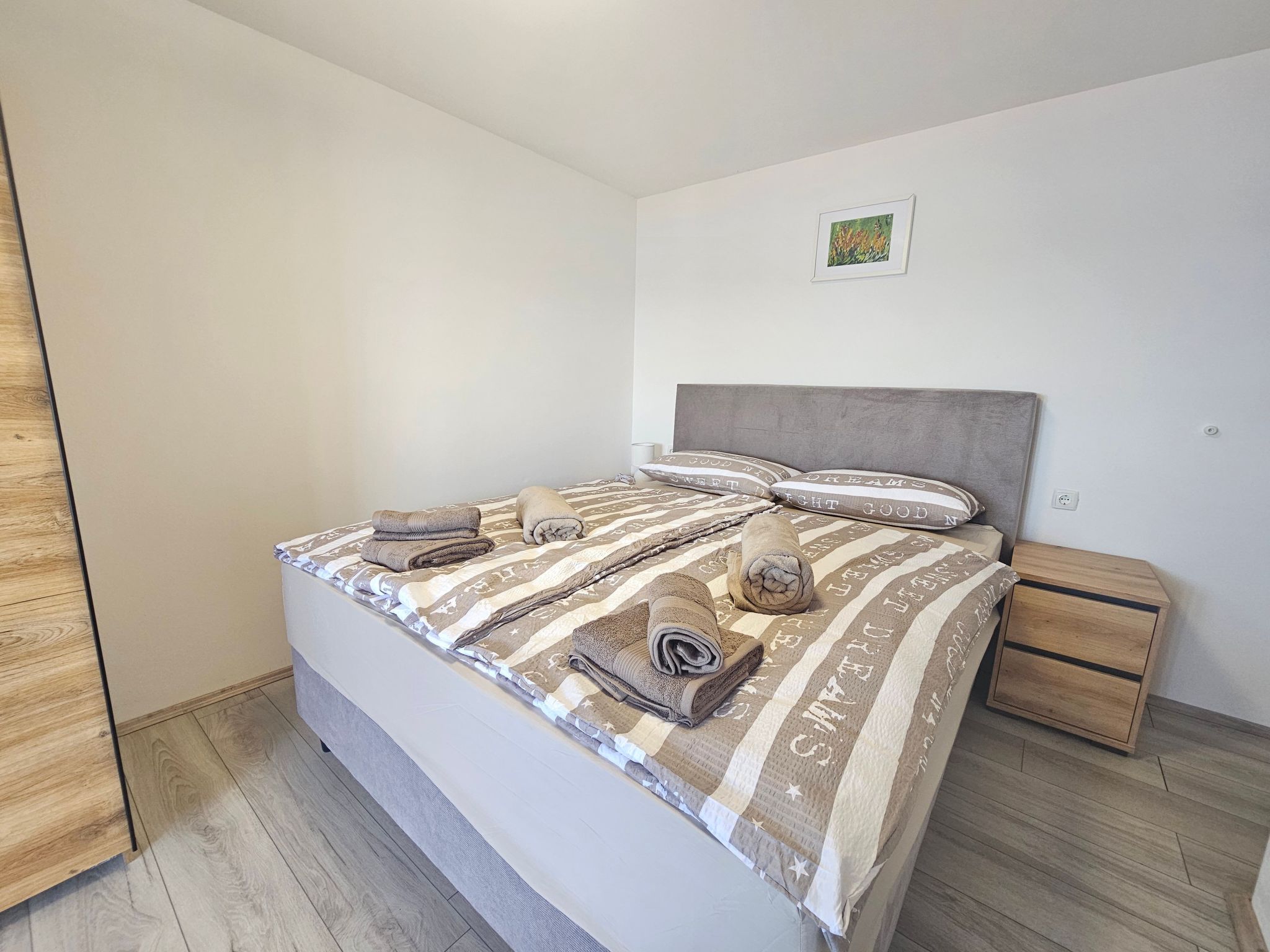 Mit eigenem Pool, BBQ, Terrasse-Binnen