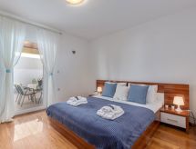 Sfeervol appartement met terras en zeezicht in Dramalj, op 300m van het strand - thumbnail 4