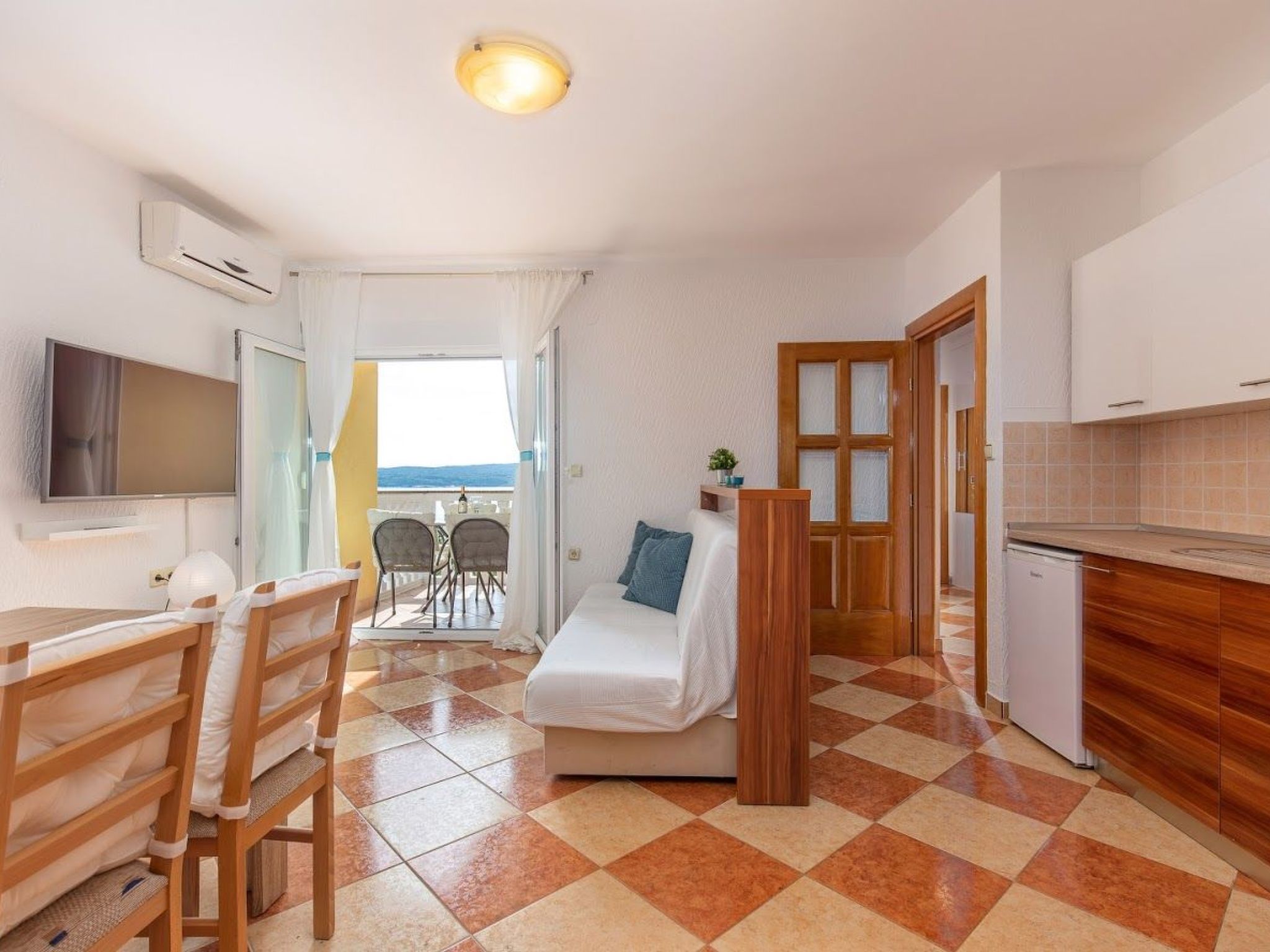 Wohnung mit Terrasse und Meerblick-Binnen