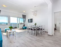Vila Veronique 3: Vrijstaande villa met privézwembad op 90 meter van zee in Dramalj - thumbnail 5