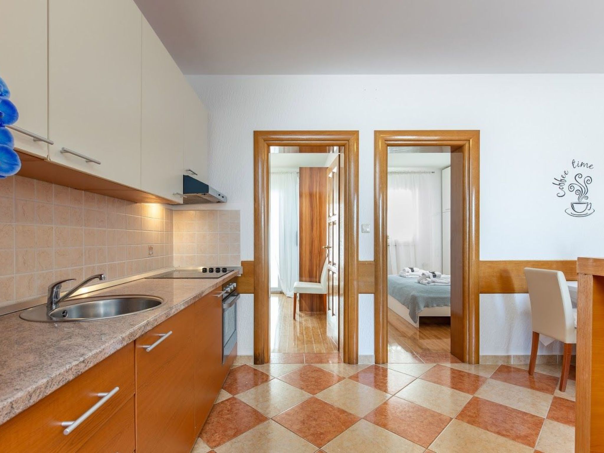 Wohnung mit schöner Terrasse-Binnen