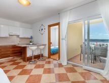 Sfeervol appartement met balkon en uitzicht op zee in Dramalj - thumbnail 5