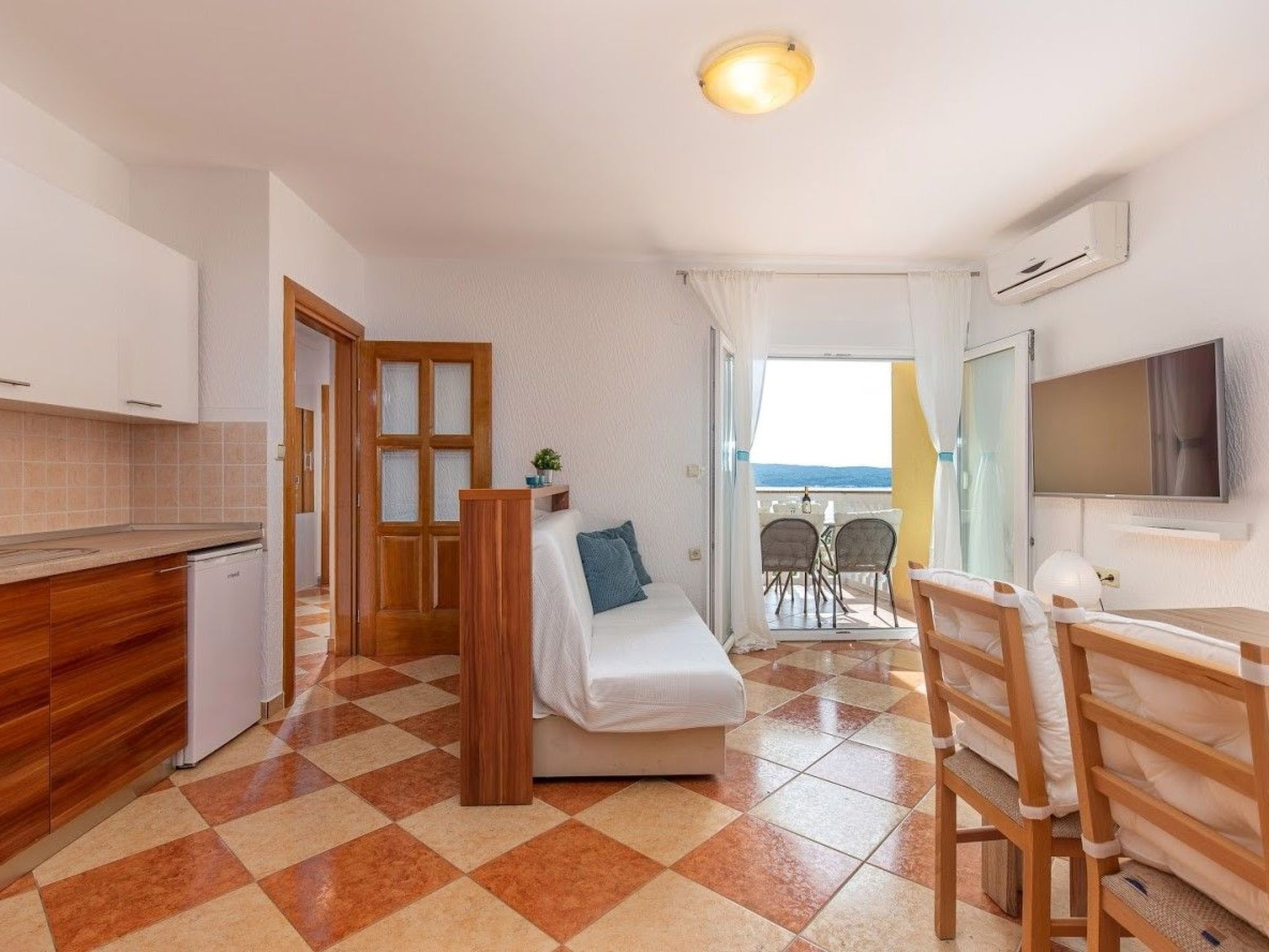 Wohnung mit Terrasse und Meerblick-Binnen