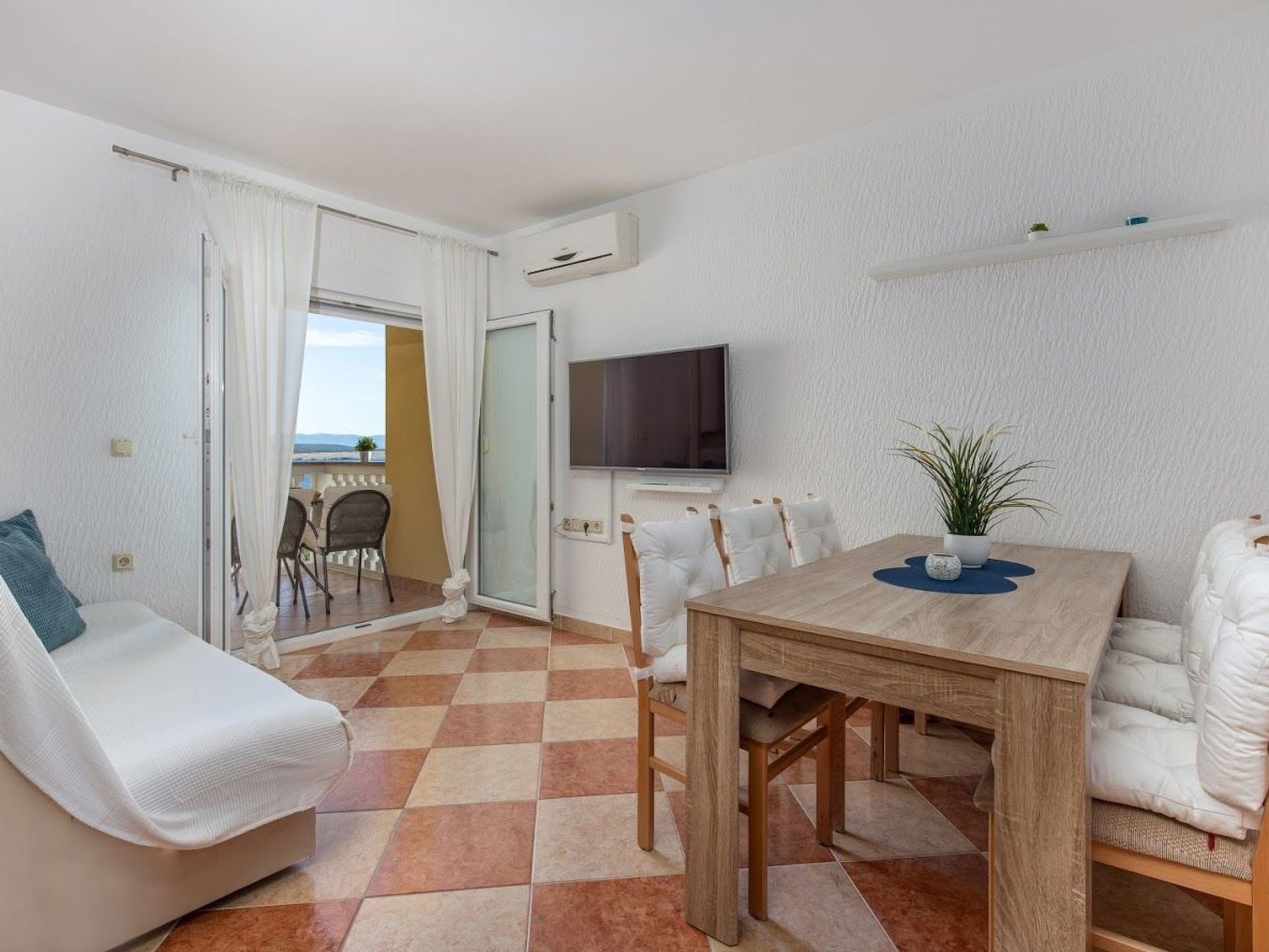 Wohnung mit Terrasse und Meerblick-Dedans