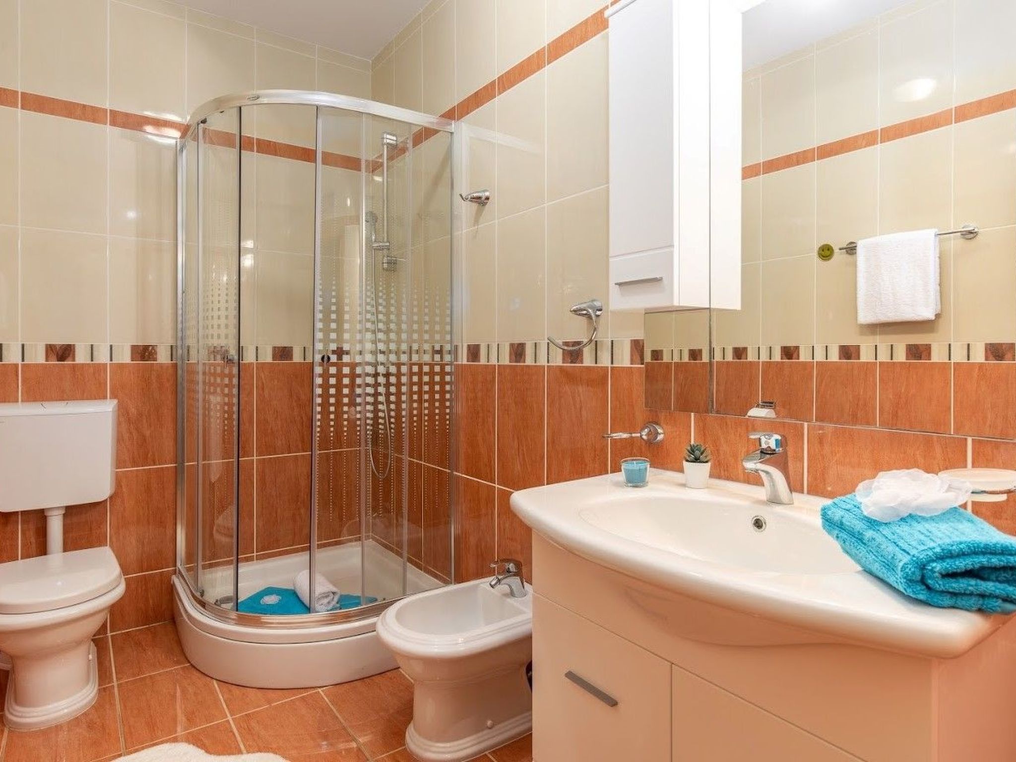 Wohnung mit Terrasse und Meerblick-Dedans