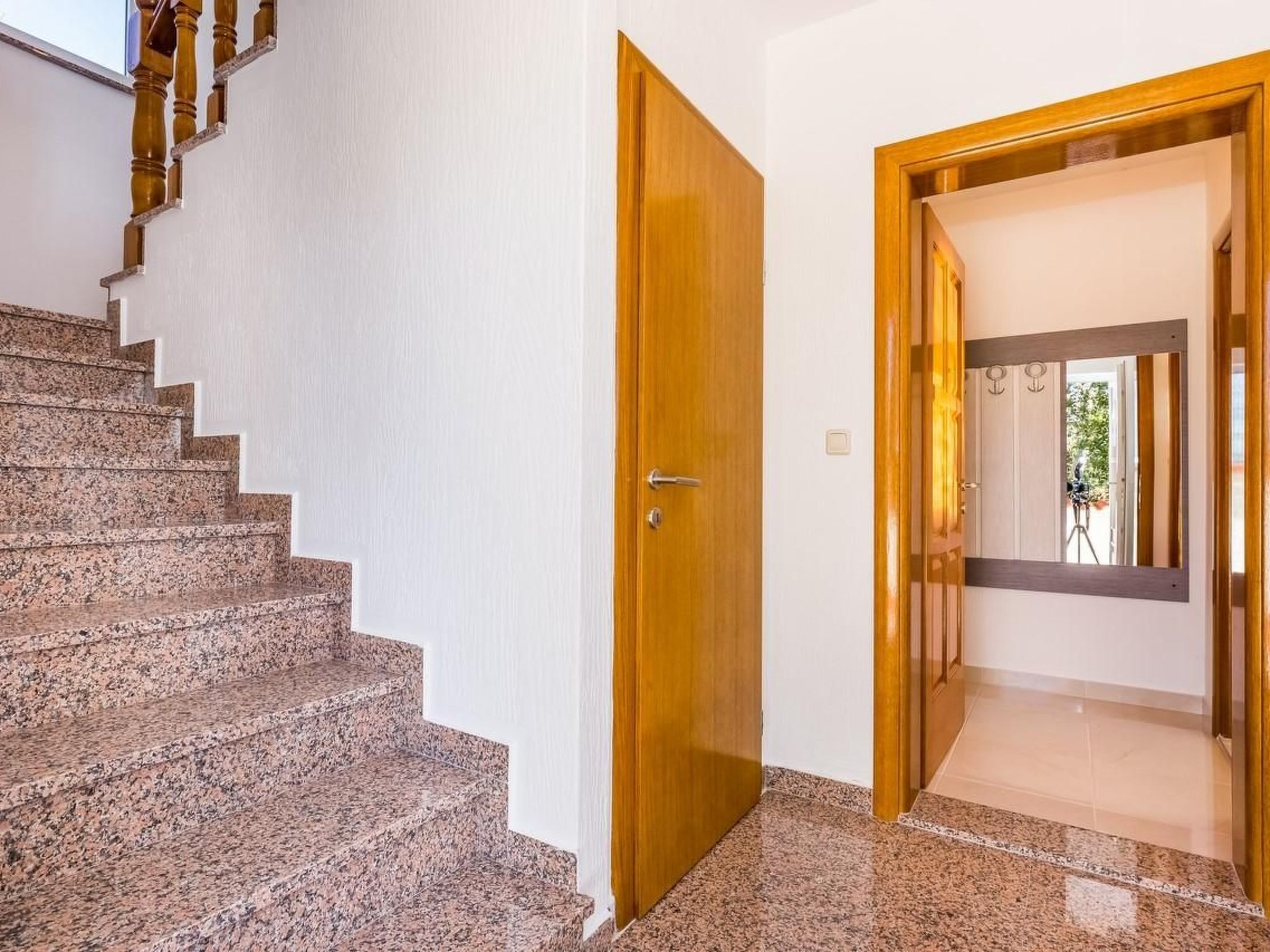 Haus in Dramalj mit gemeinschaftlichem Pool-Binnen