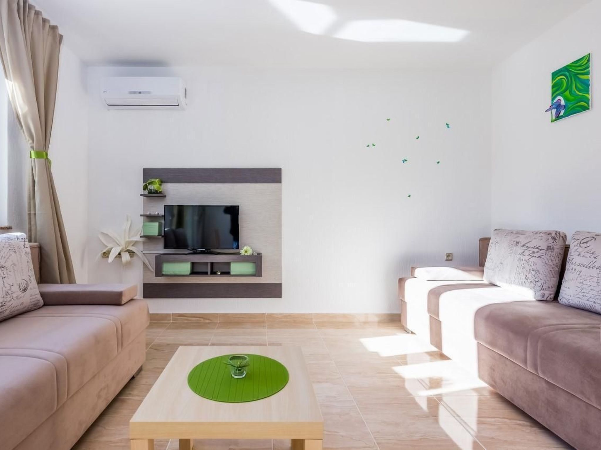 Haus in Dramalj mit gemeinschaftlichem Pool-Binnen