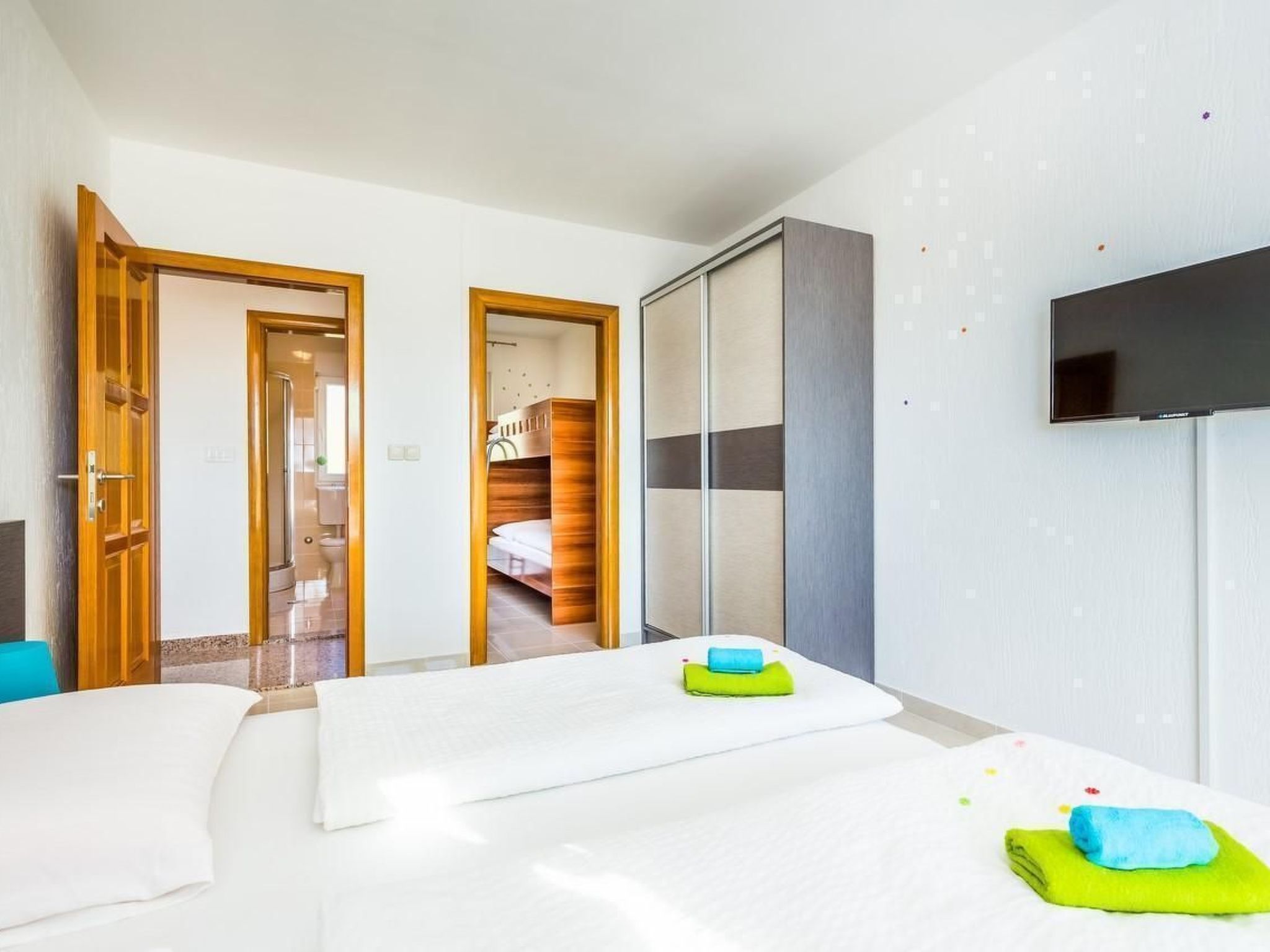 Haus in Dramalj mit gemeinschaftlichem Pool-Binnen