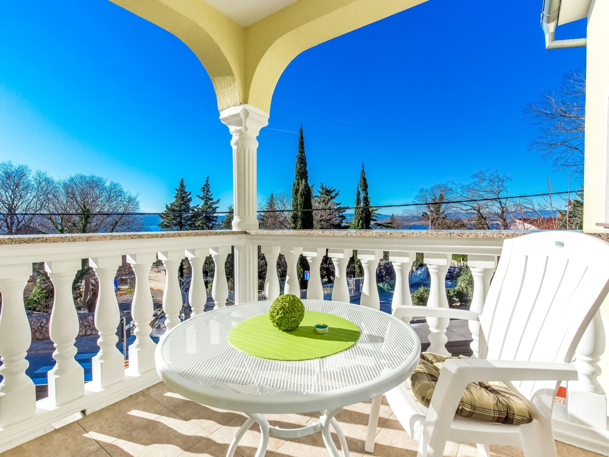 "Vila Chiara" mit Pool-Binnen