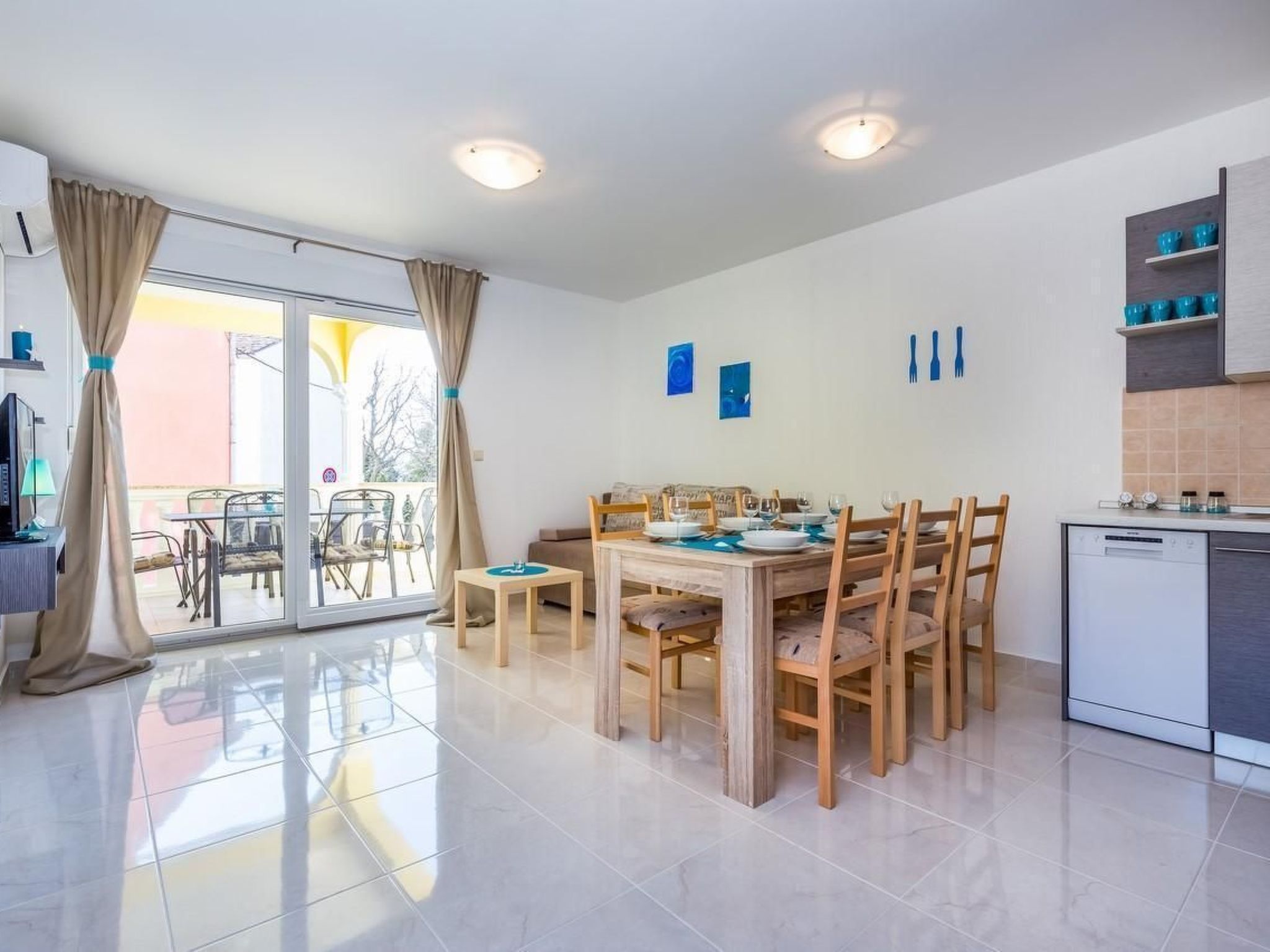 "Vila Chiara" mit Pool-Binnen