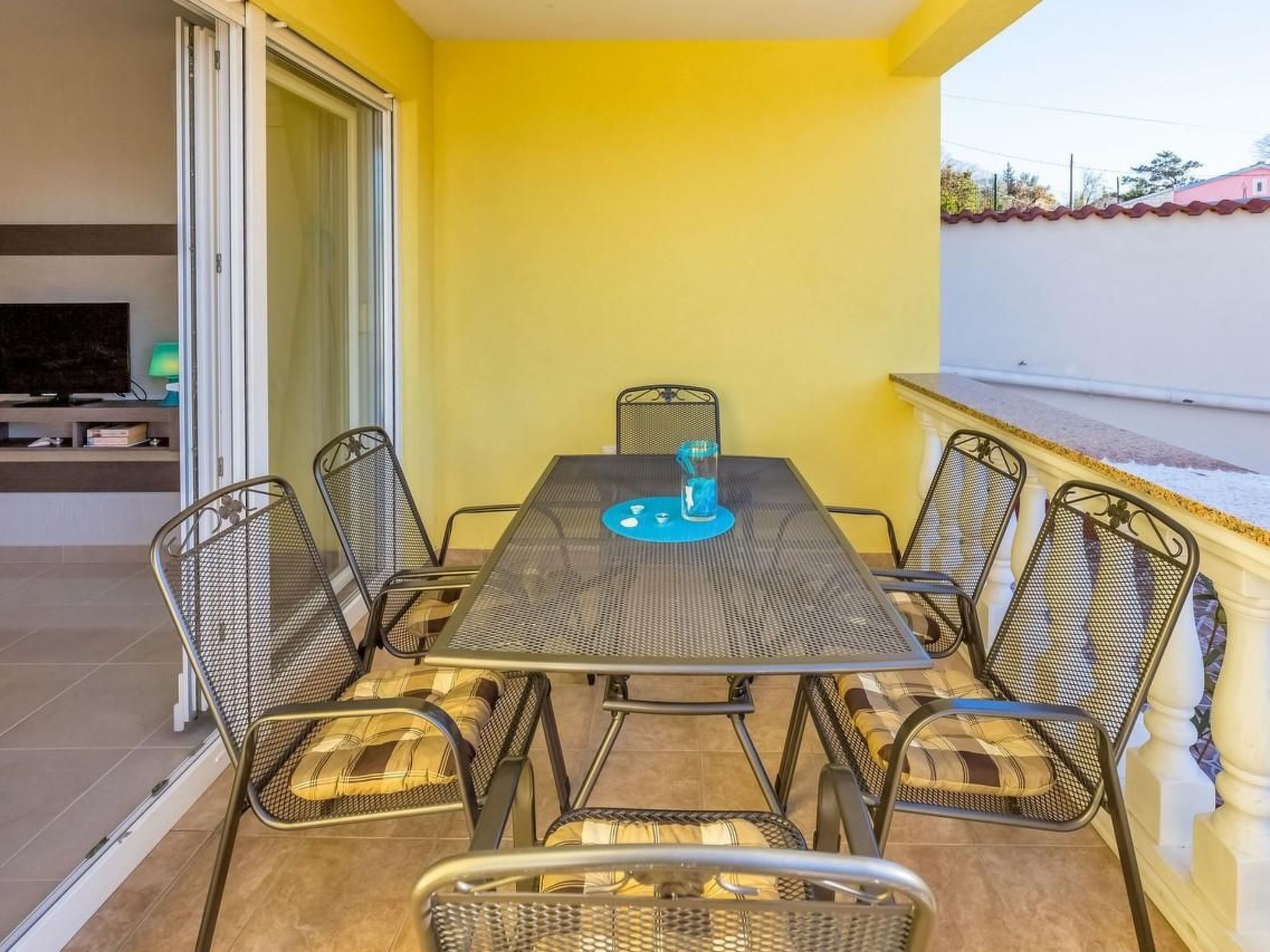 "Vila Chiara" mit Pool-Binnen