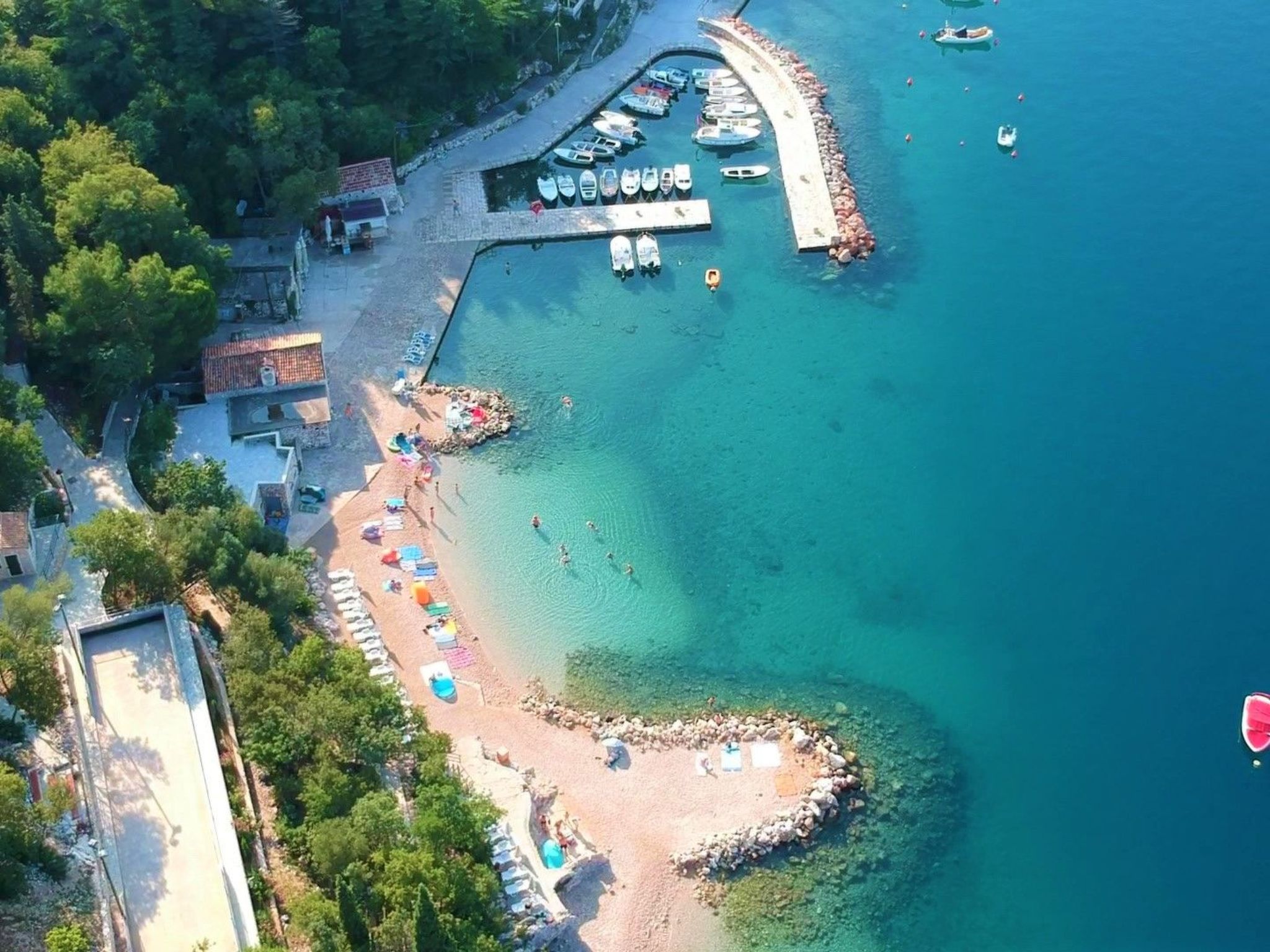 "Vila Chiara" mit Pool-Binnen