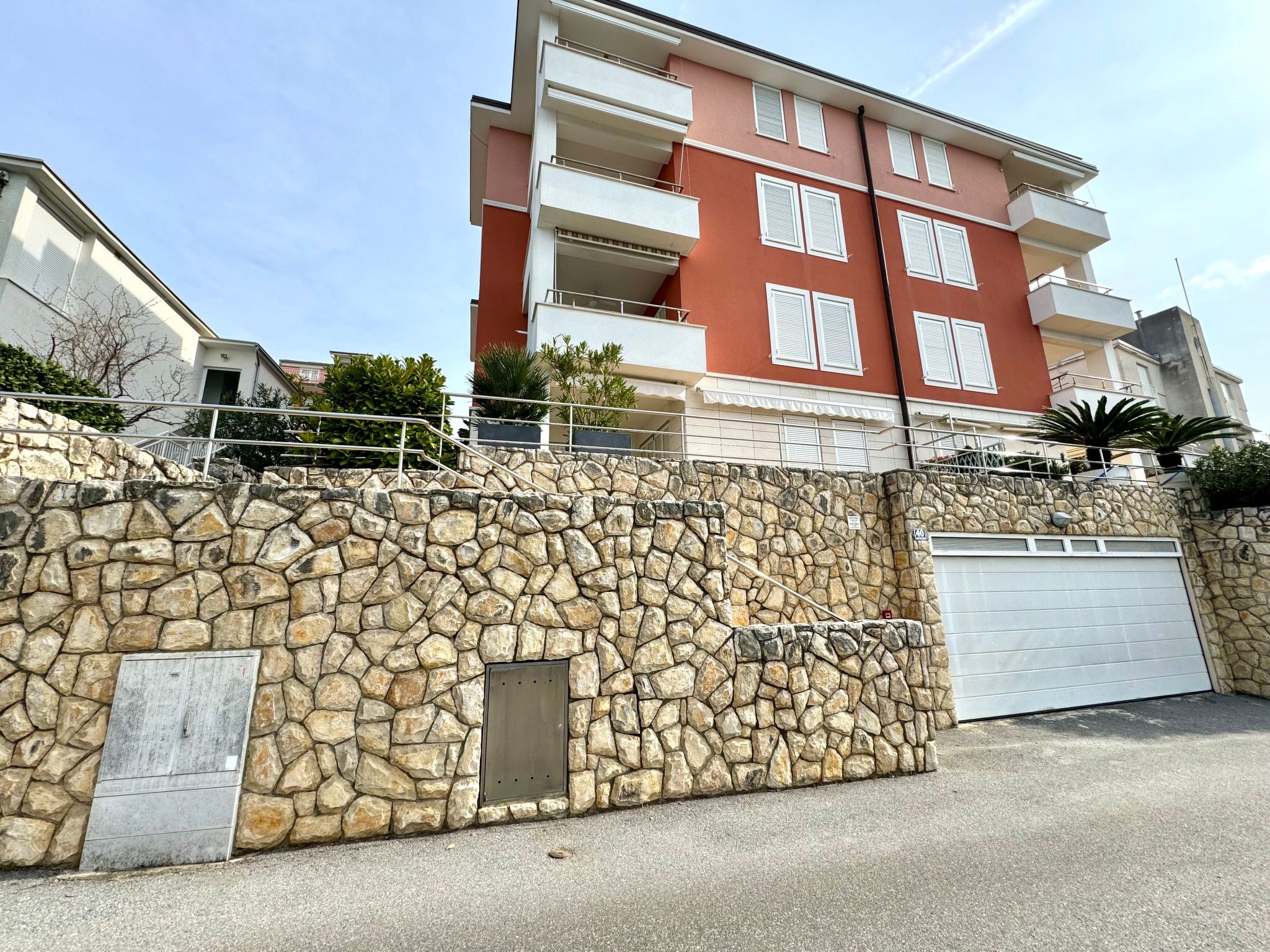 Apartment Golden Sun-Buiten