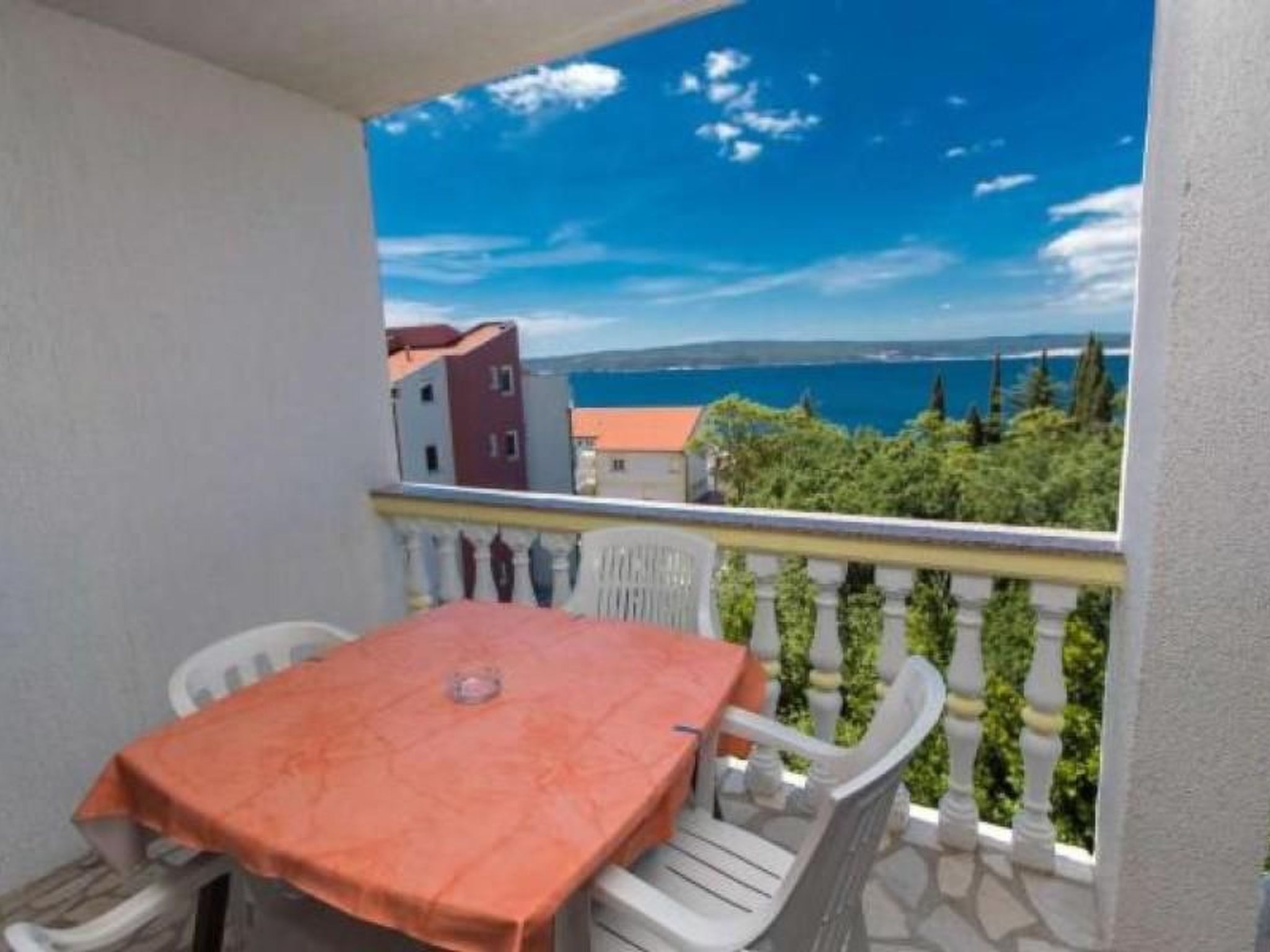Appartement in Dramalj mit Möbliertem Balkon-Image-tags.info