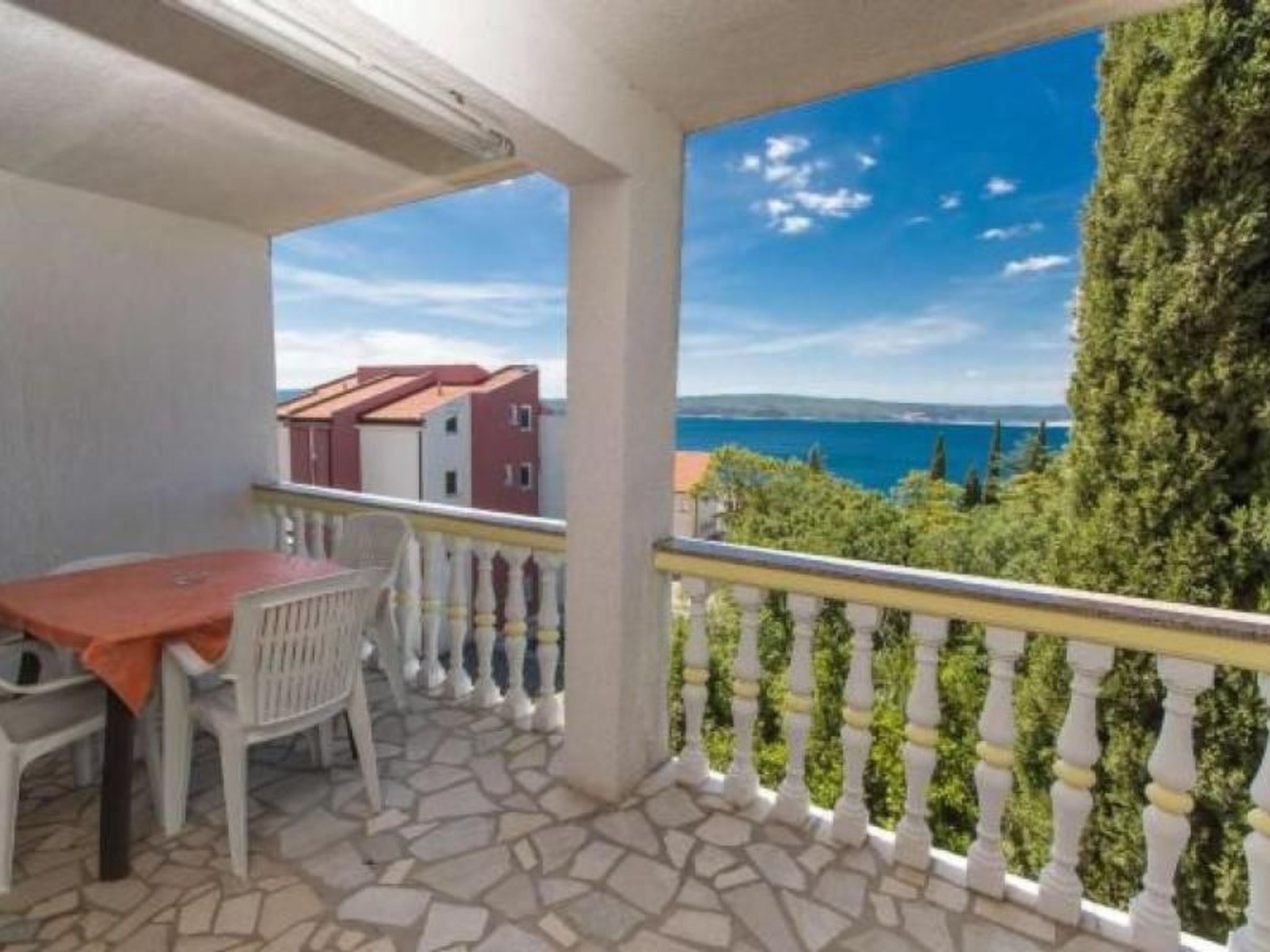 Appartement in Dramalj mit Möbliertem Balkon-Image-tags.info