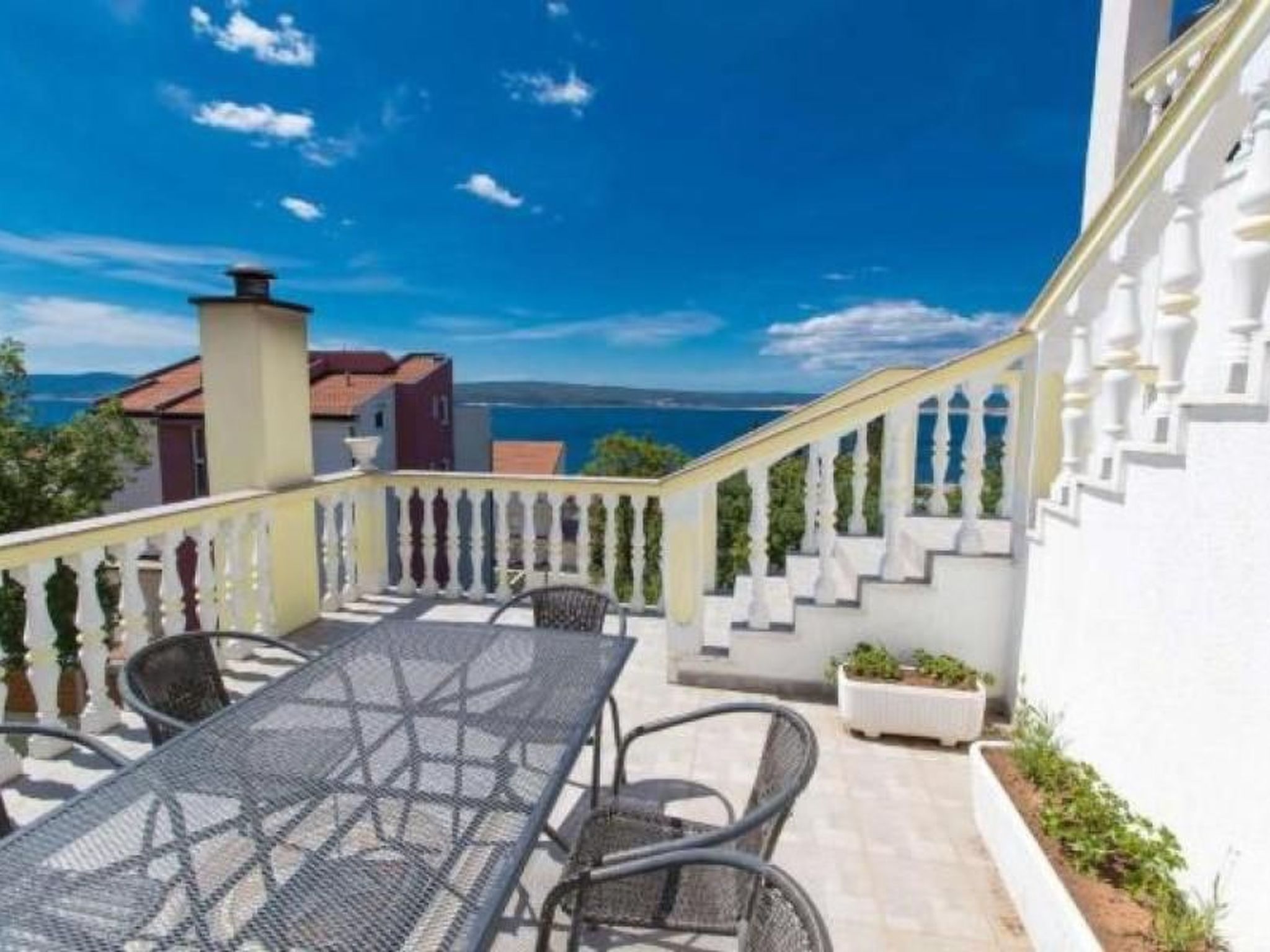 Appartement in Dramalj mit Möbliertem Balkon-Image-tags.info