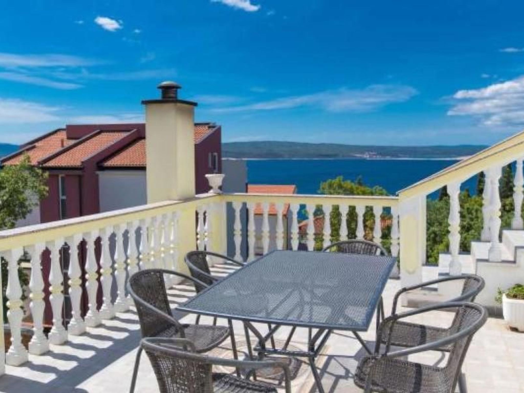 Appartement in Dramalj mit Möbliertem Balkon-Image-tags.info