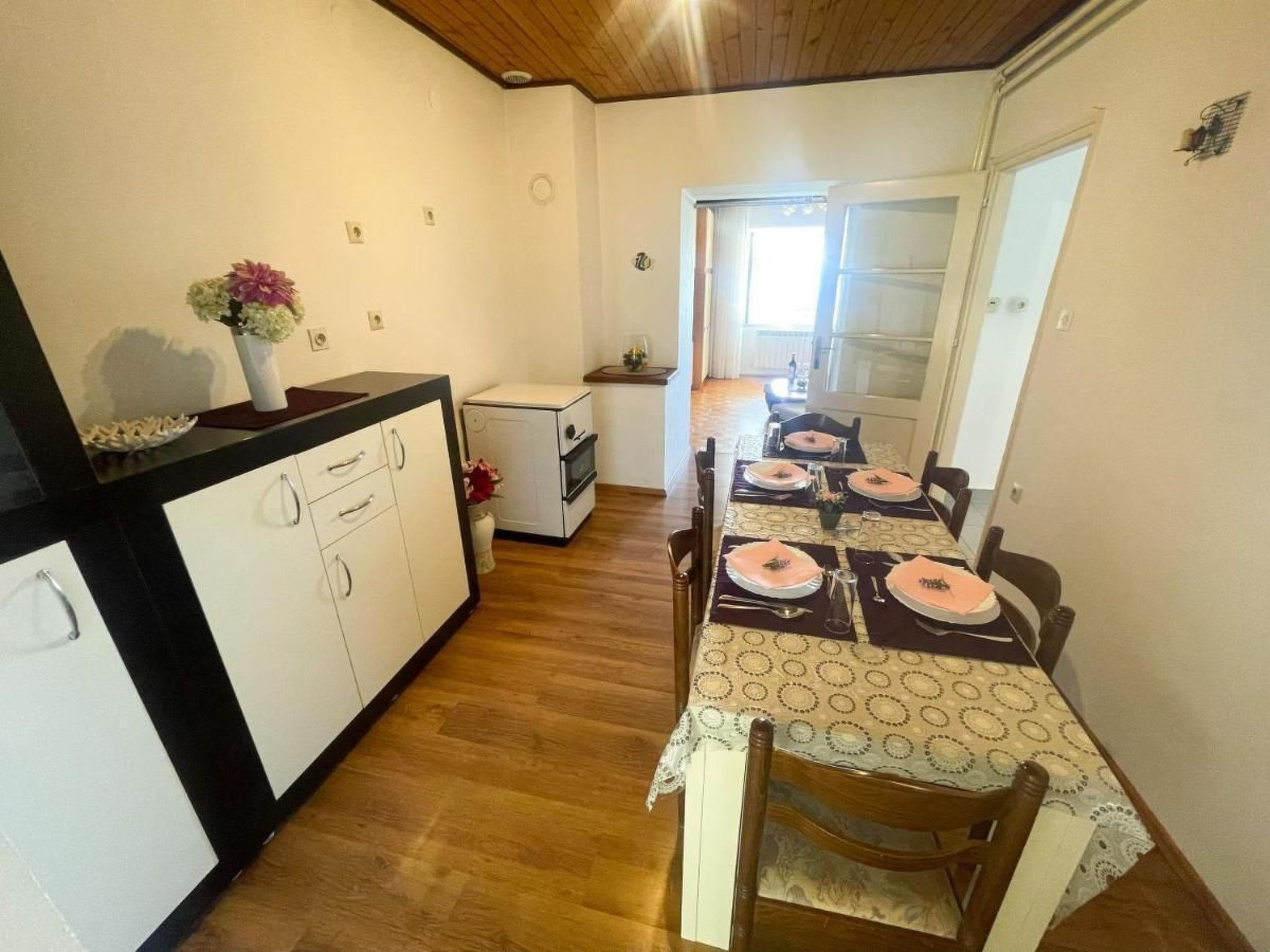 Photo of Nettes Appartement in Dramalj mit Möbliertem Balkon