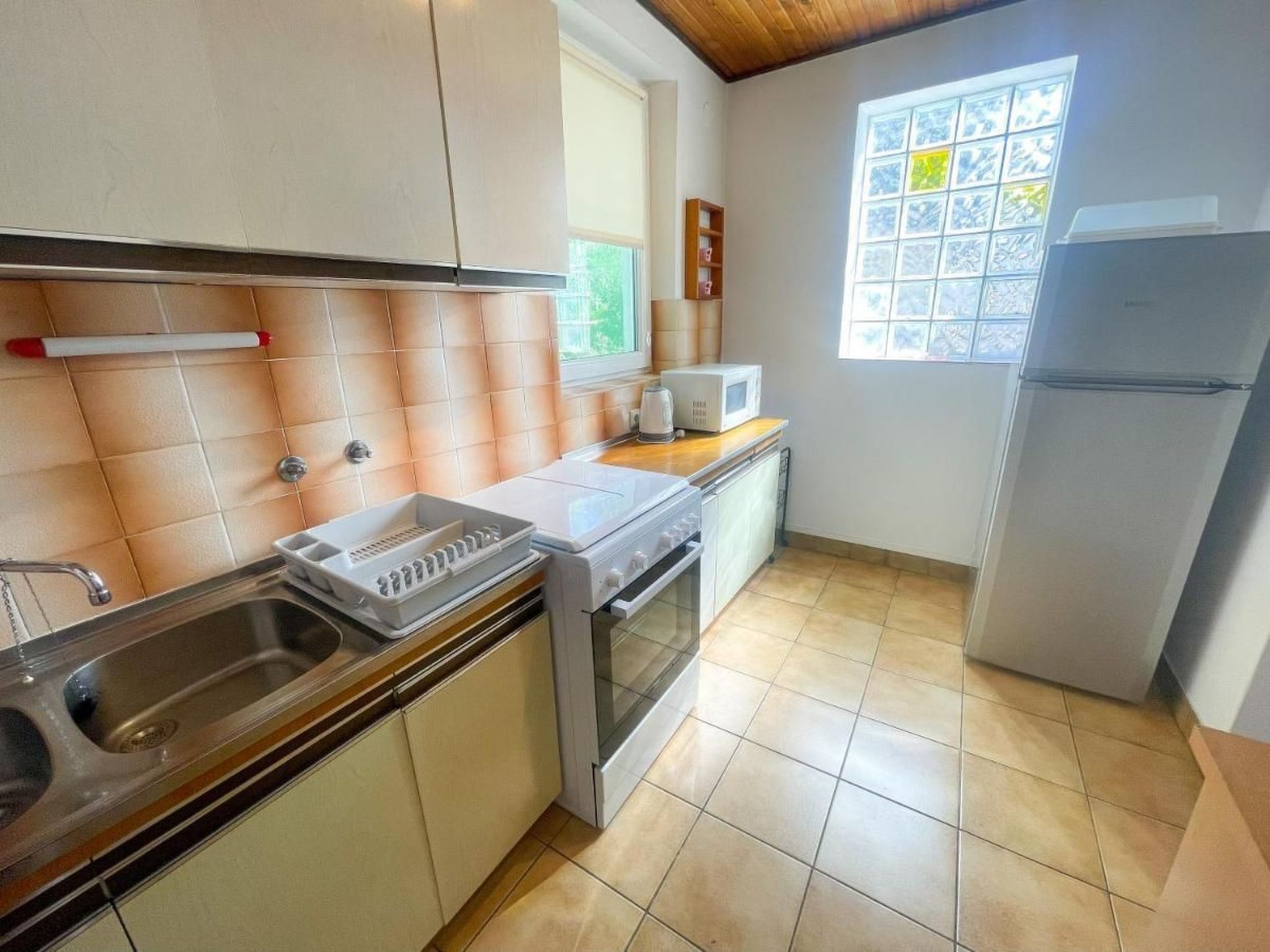 Photo of Nettes Appartement in Dramalj mit Möbliertem Balkon