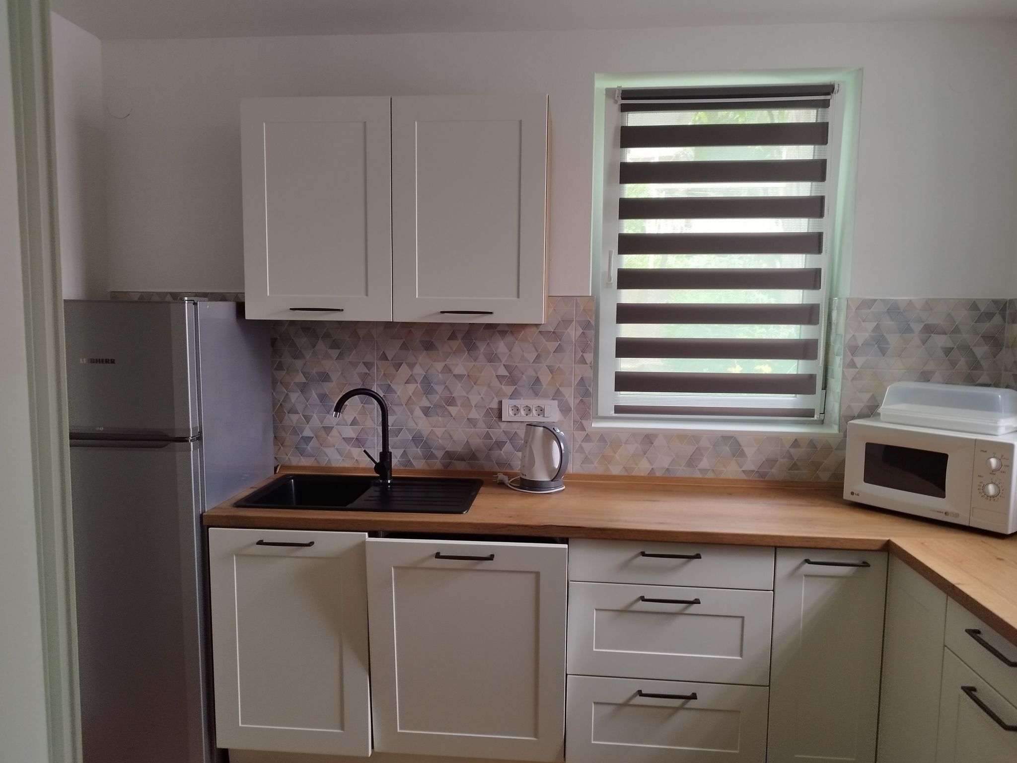 Photo of Nettes Appartement in Dramalj mit Möbliertem Balkon