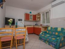 in Dramalj mit Eigenem Balkon