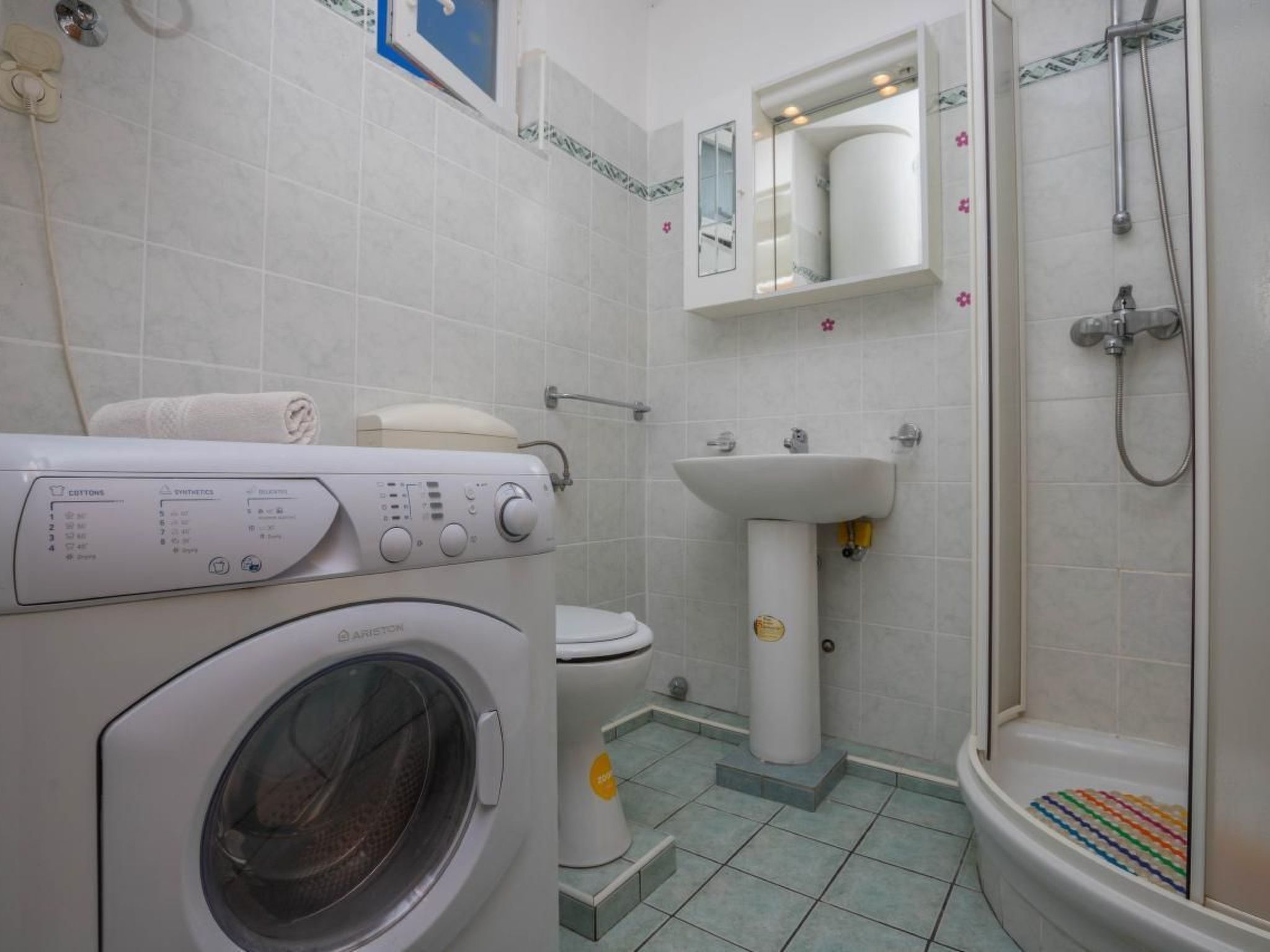 In Dramalj mit Eigenem Balkon-Image-tags.info