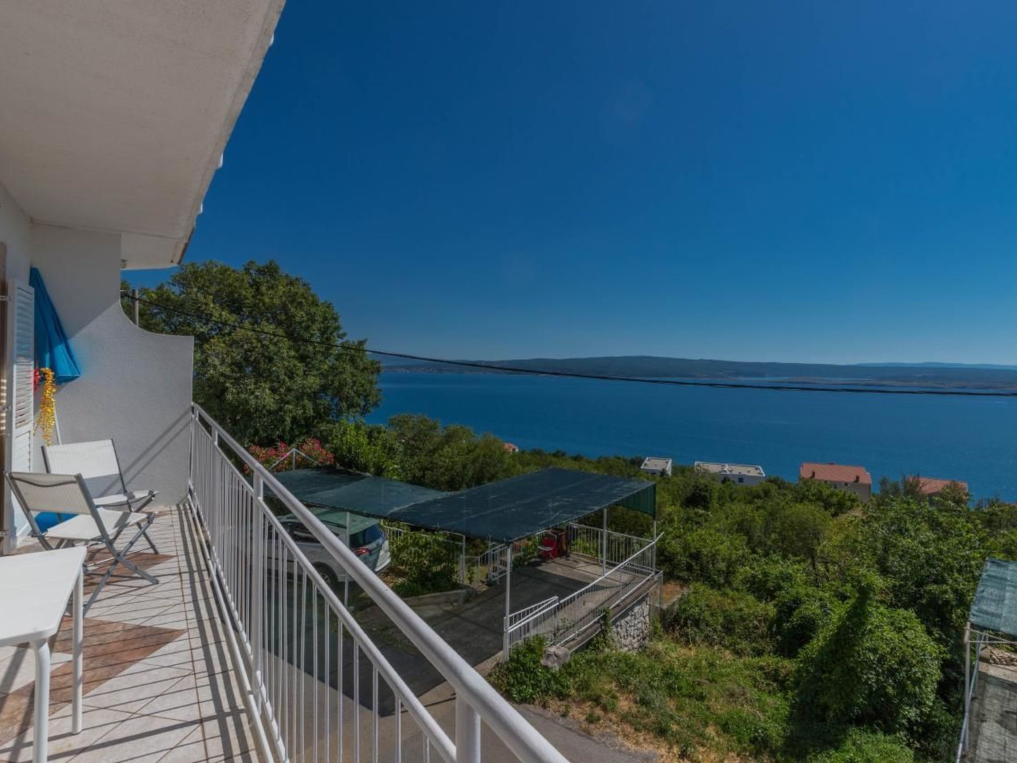 In Dramalj mit Eigenem Balkon-Outside