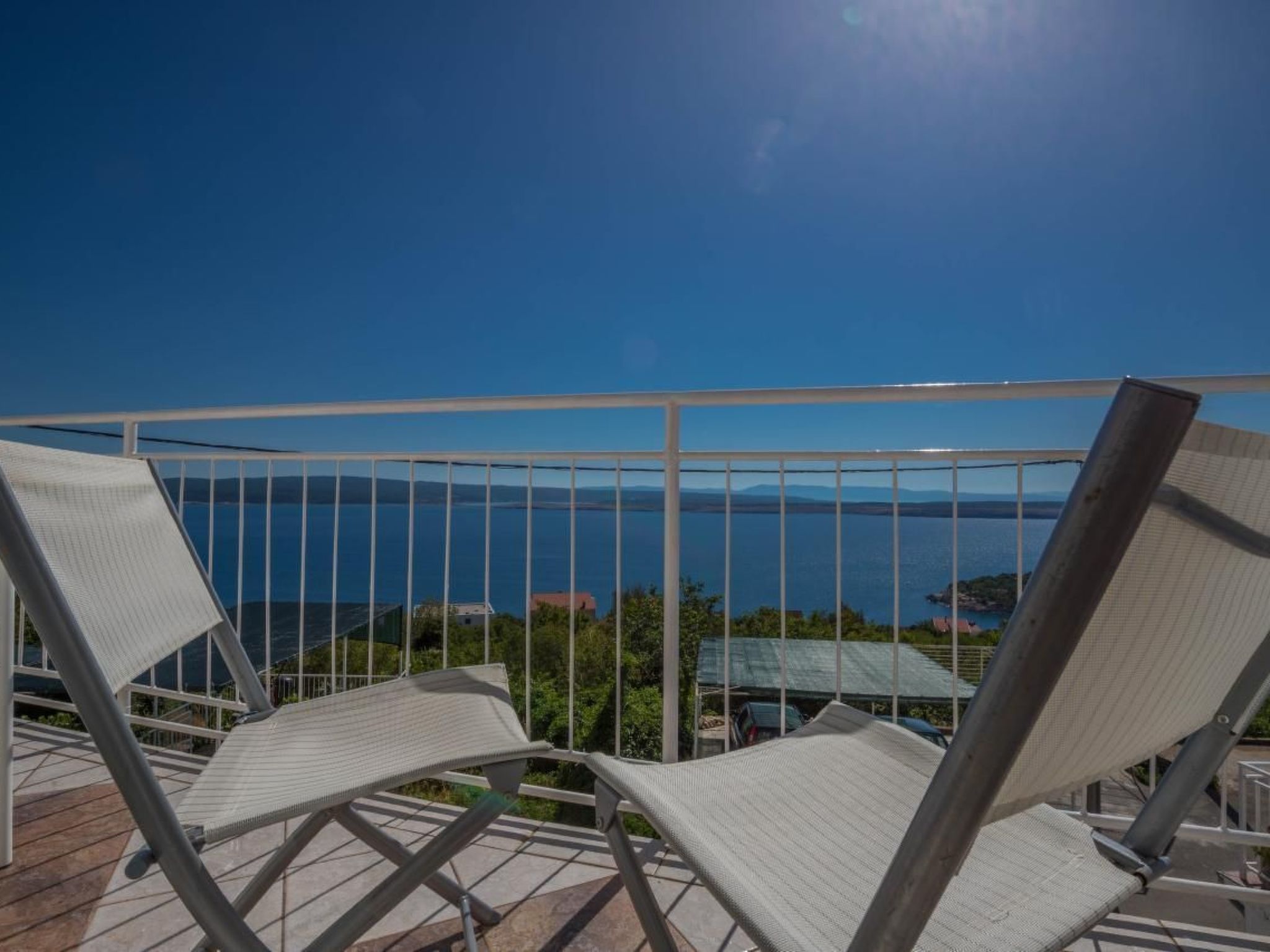 In Dramalj mit Eigenem Balkon-Outside