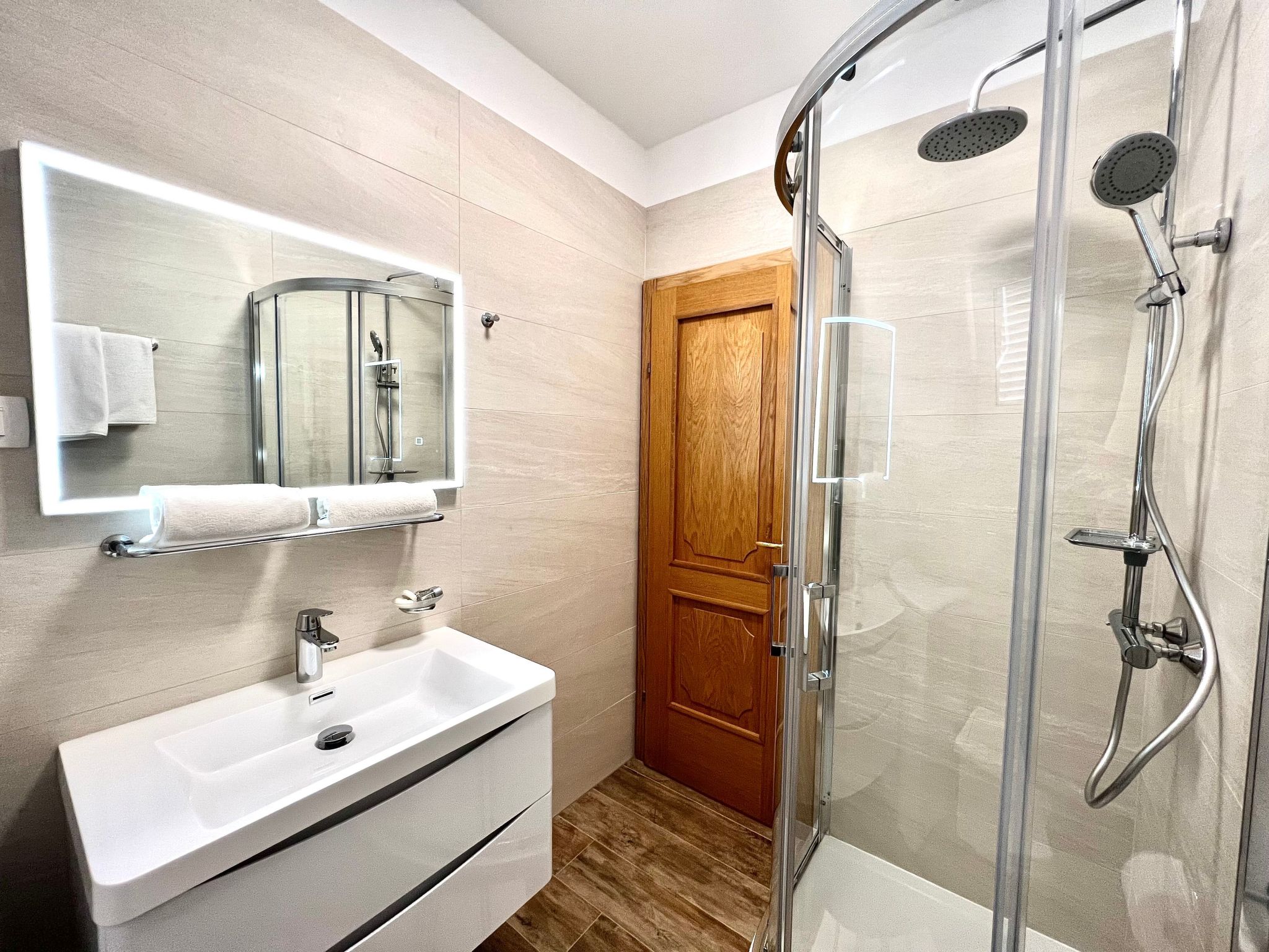 In Dramalj-Image-tags.info