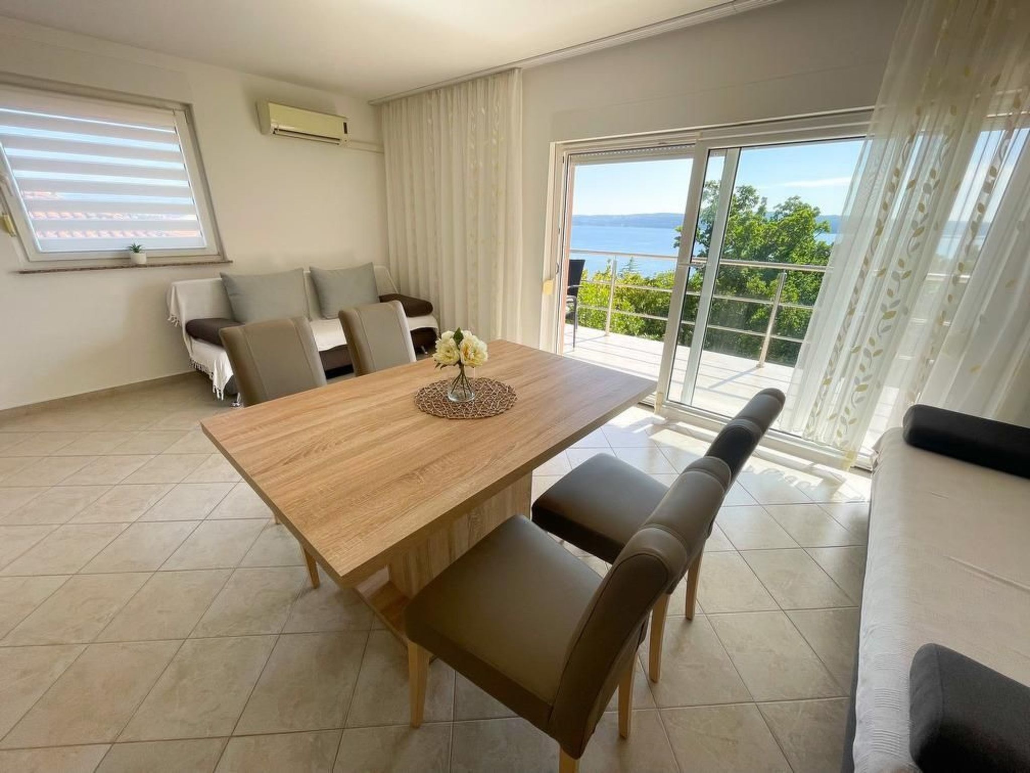 Wohnung in Dramalj mit Möbliertem Balkon-Image-tags.info