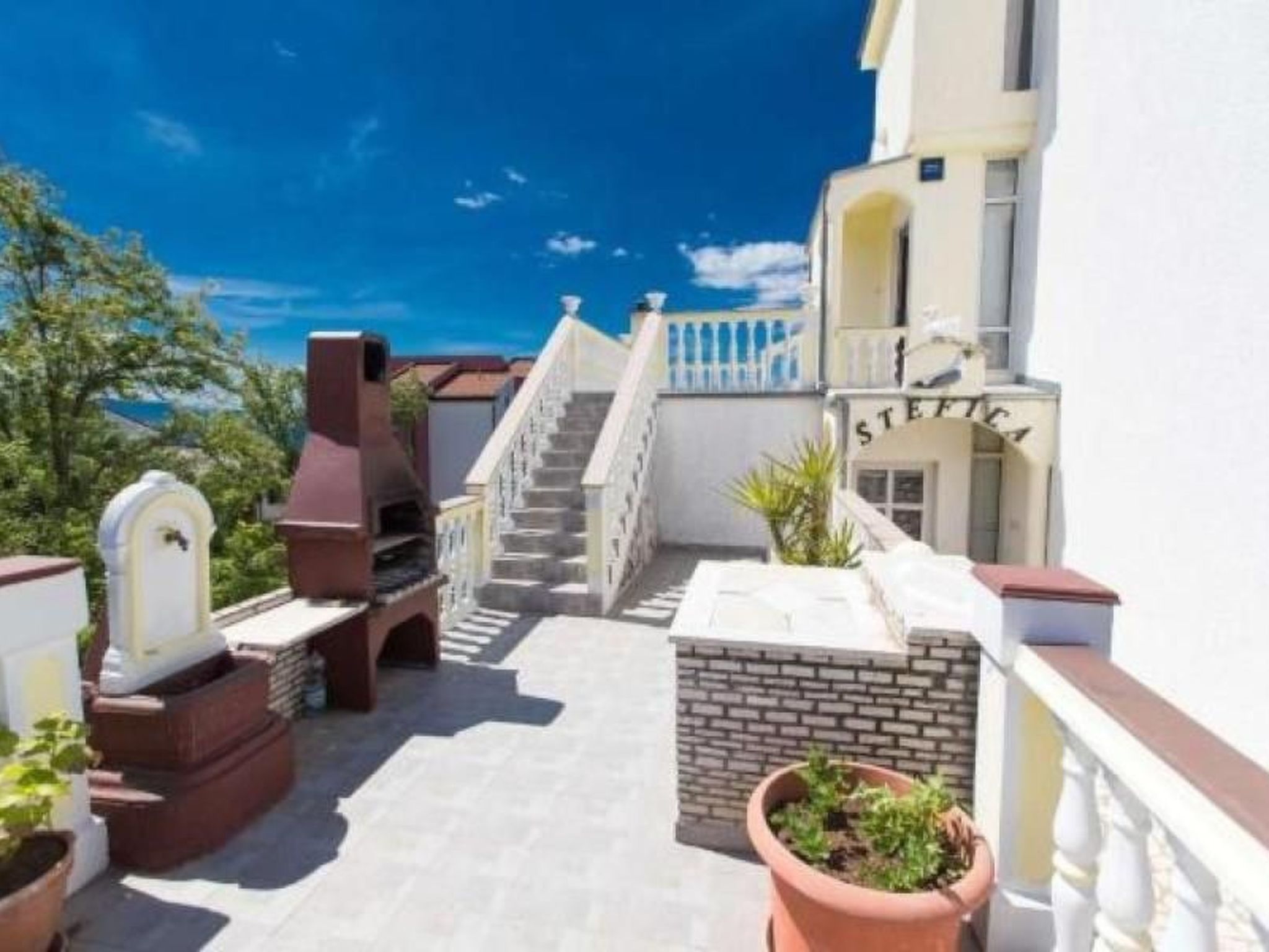 Wohnung in Dramalj mit Möbliertem Balkon