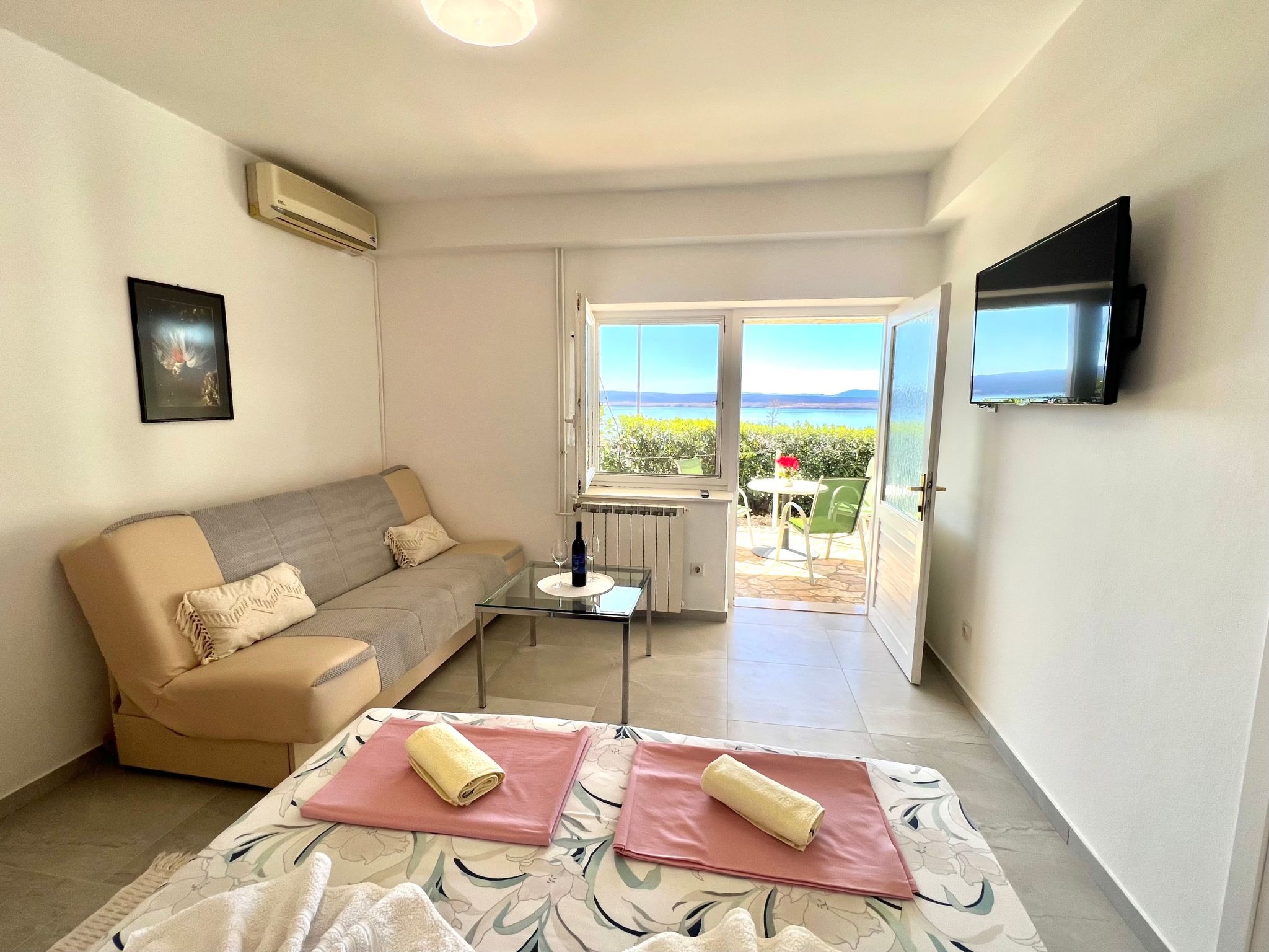 Photo of in Dramalj mit Terrasse und Garten und Meerblick