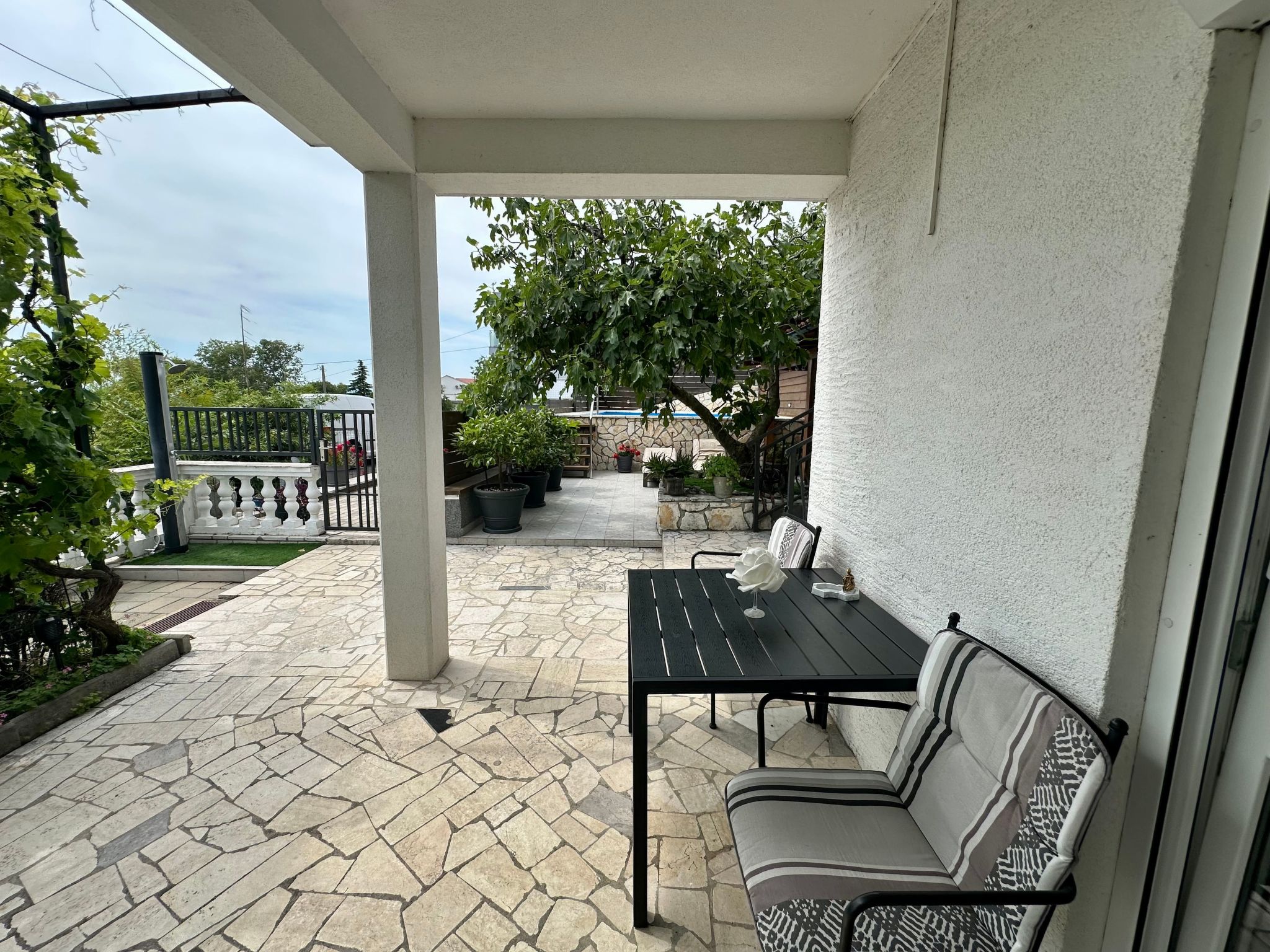 Apartment Jasminka 2-Drinnen