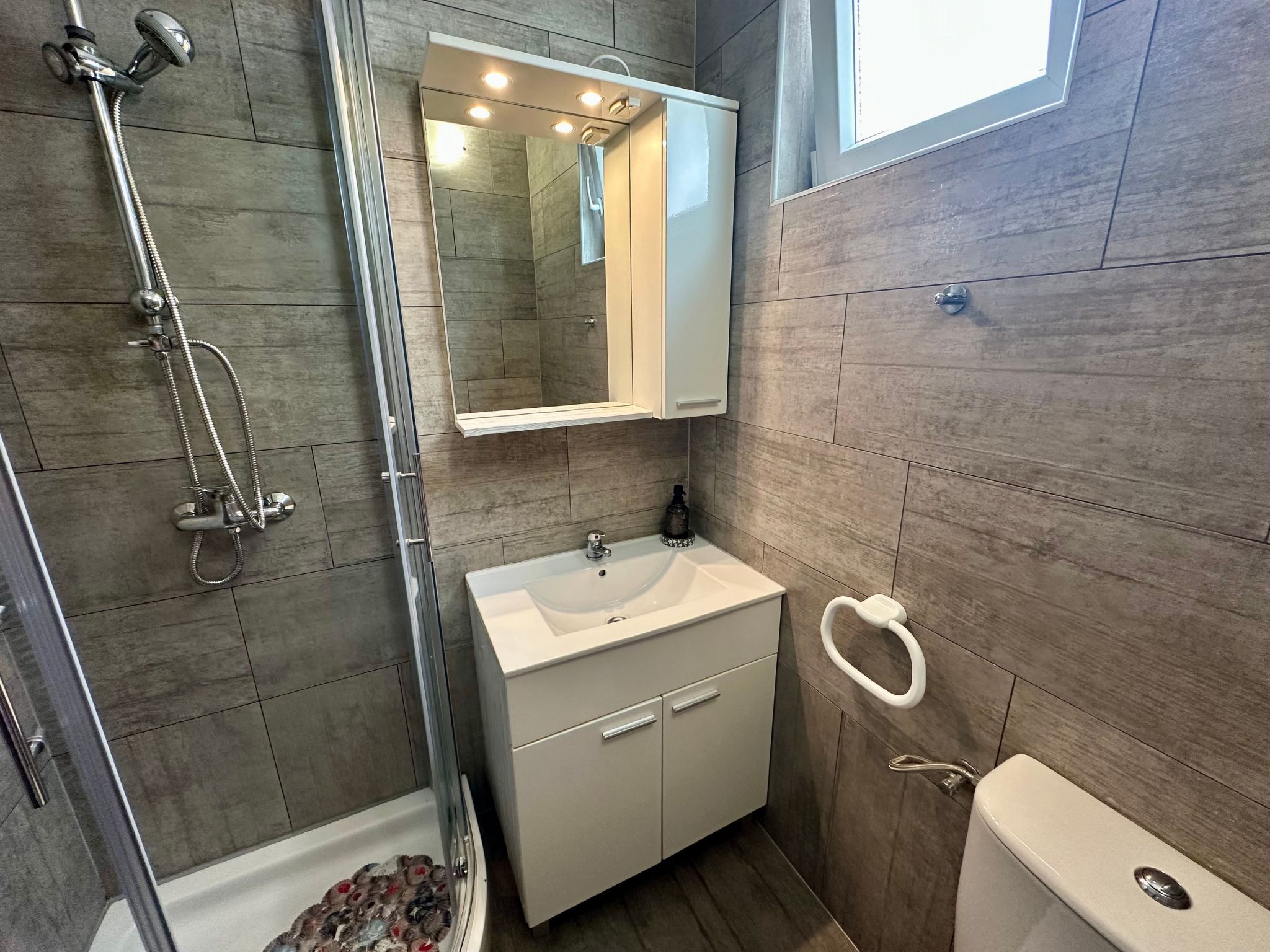 Apartment Jasminka 2-Drinnen