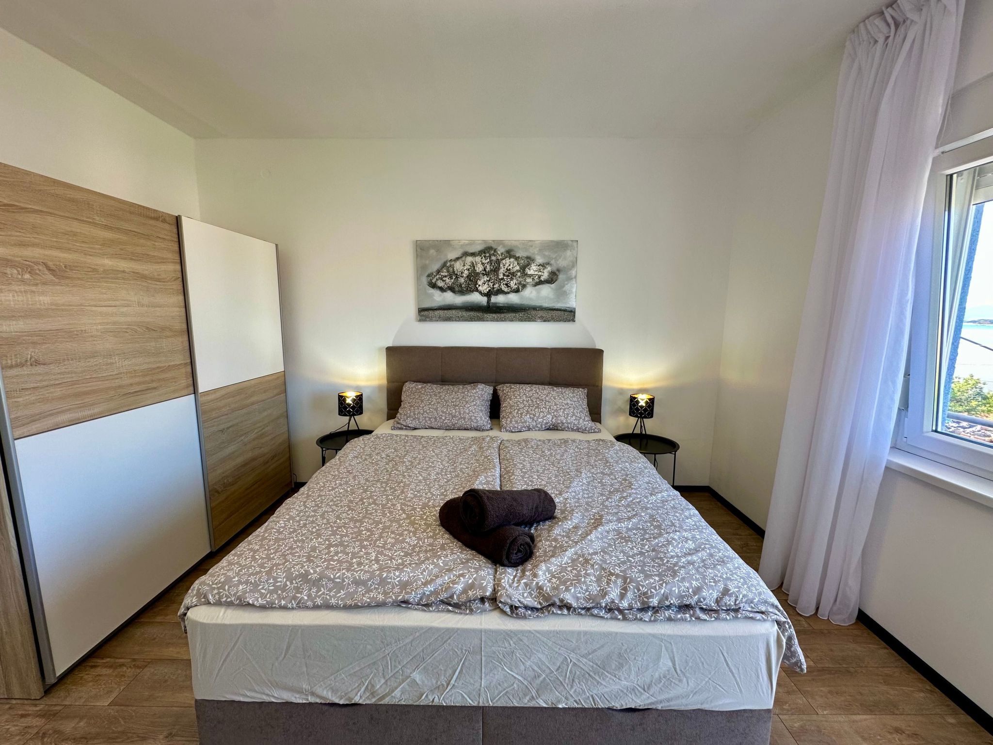 Photo of Gesamte Wohnung in Dramalj mit Terrasse und Grill