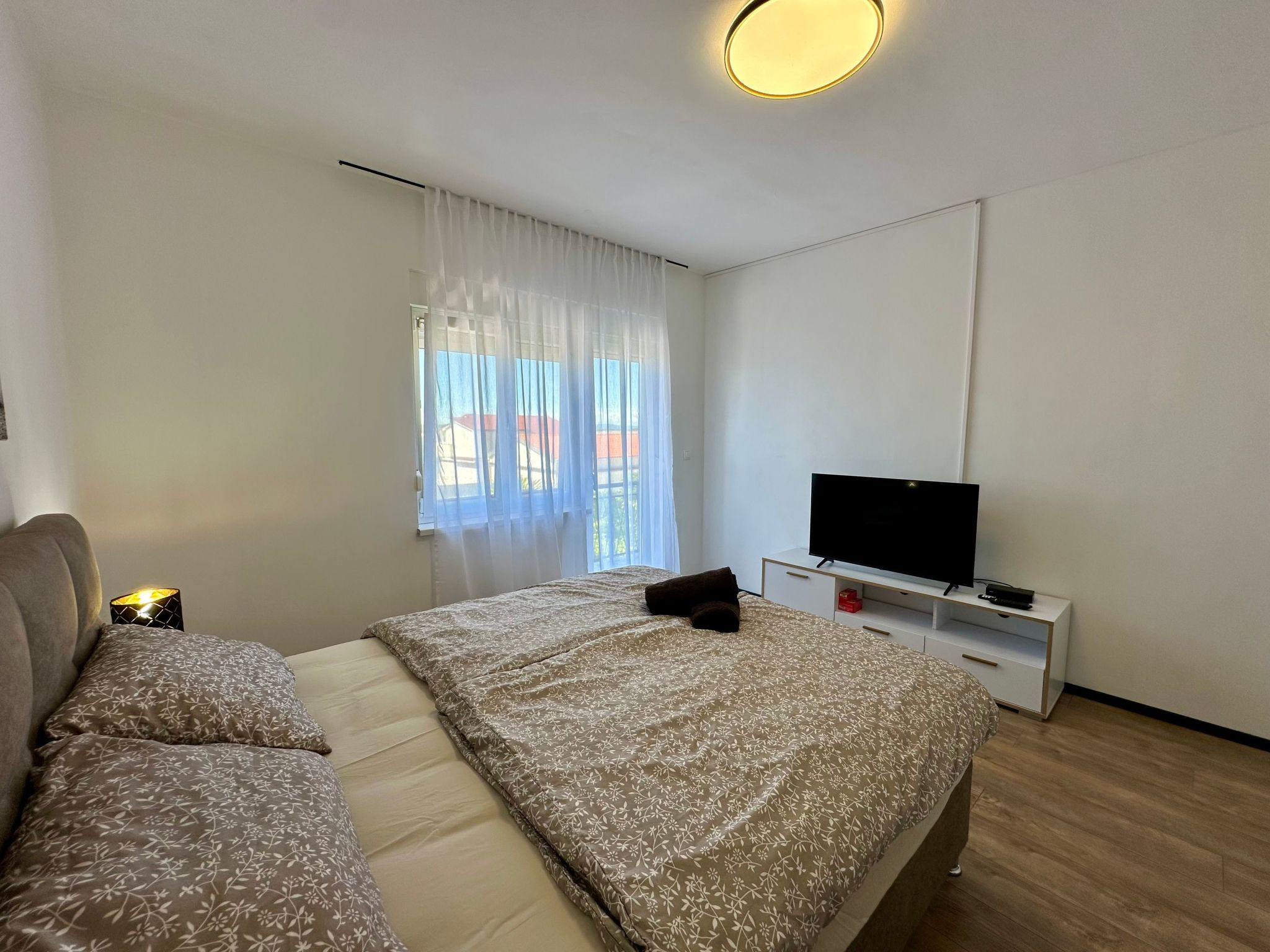 Photo of Gesamte Wohnung in Dramalj mit Terrasse und Grill