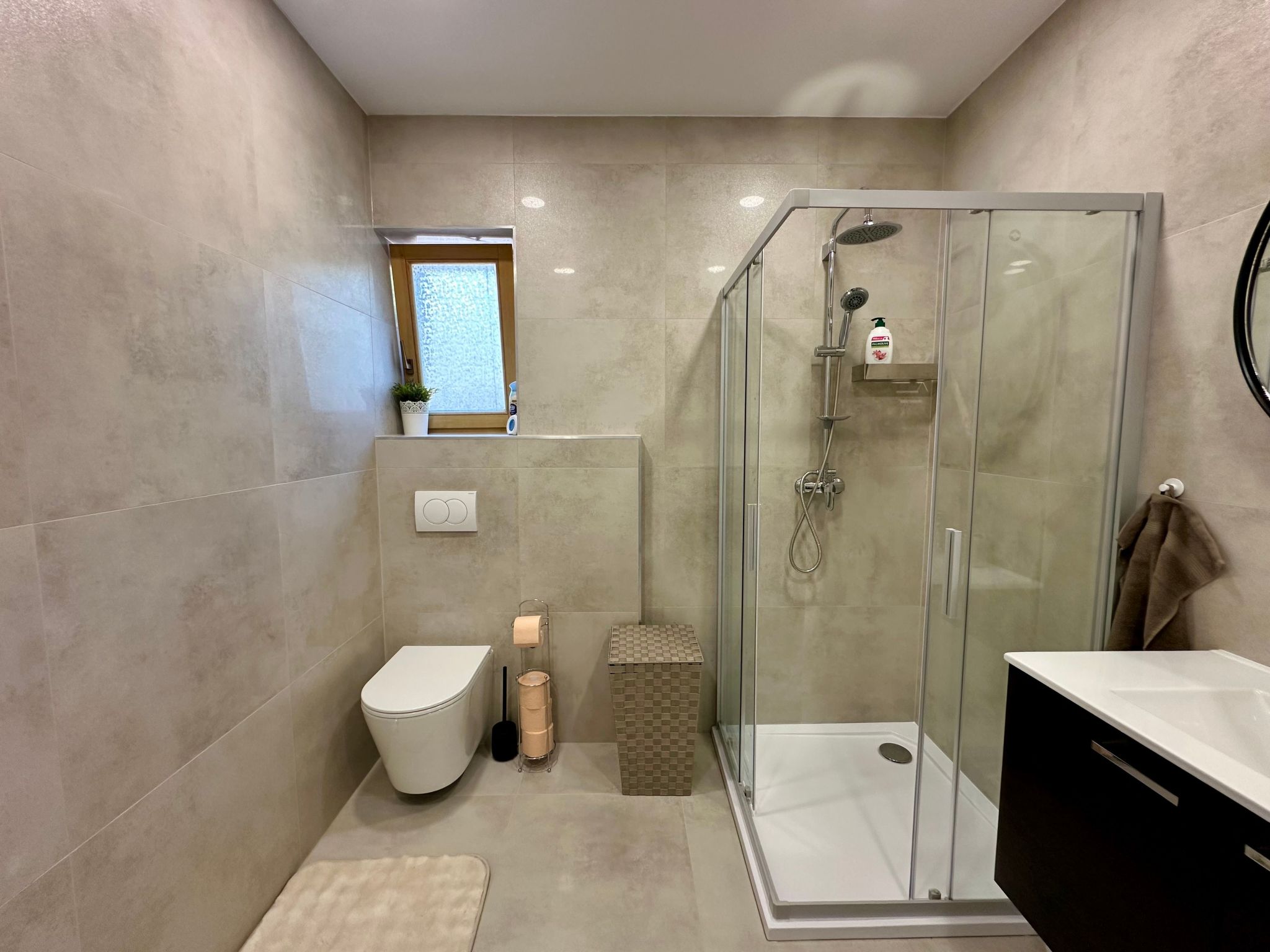 Photo of Gesamte Wohnung in Dramalj mit Terrasse und Grill