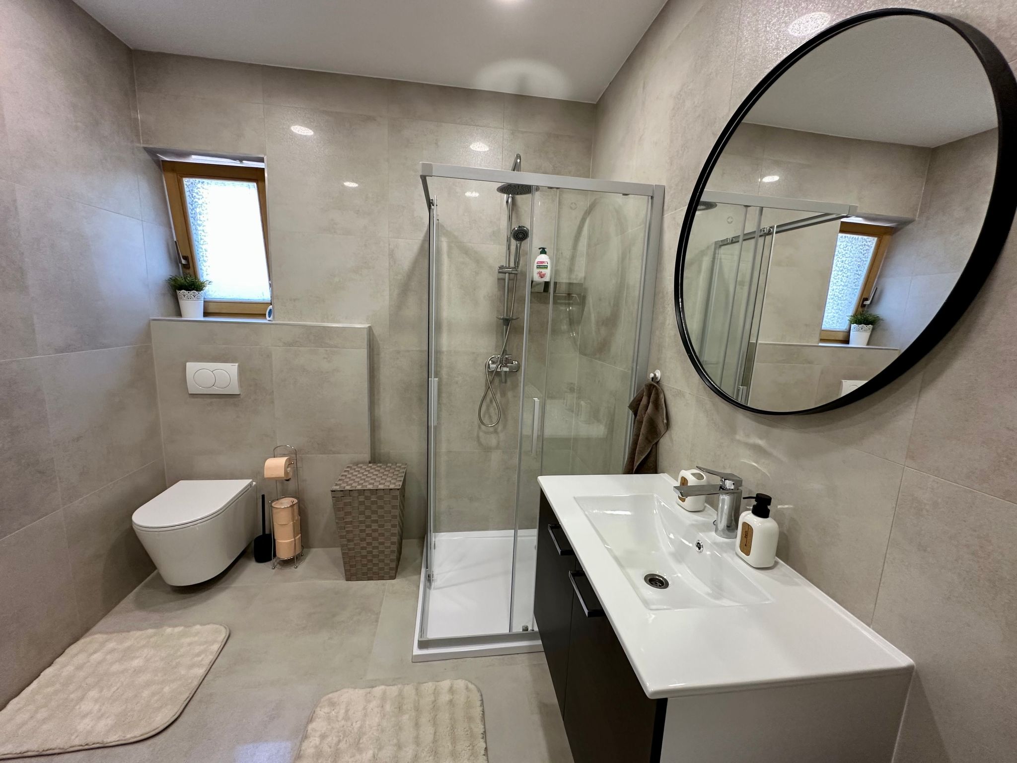 Photo of Gesamte Wohnung in Dramalj mit Terrasse und Grill