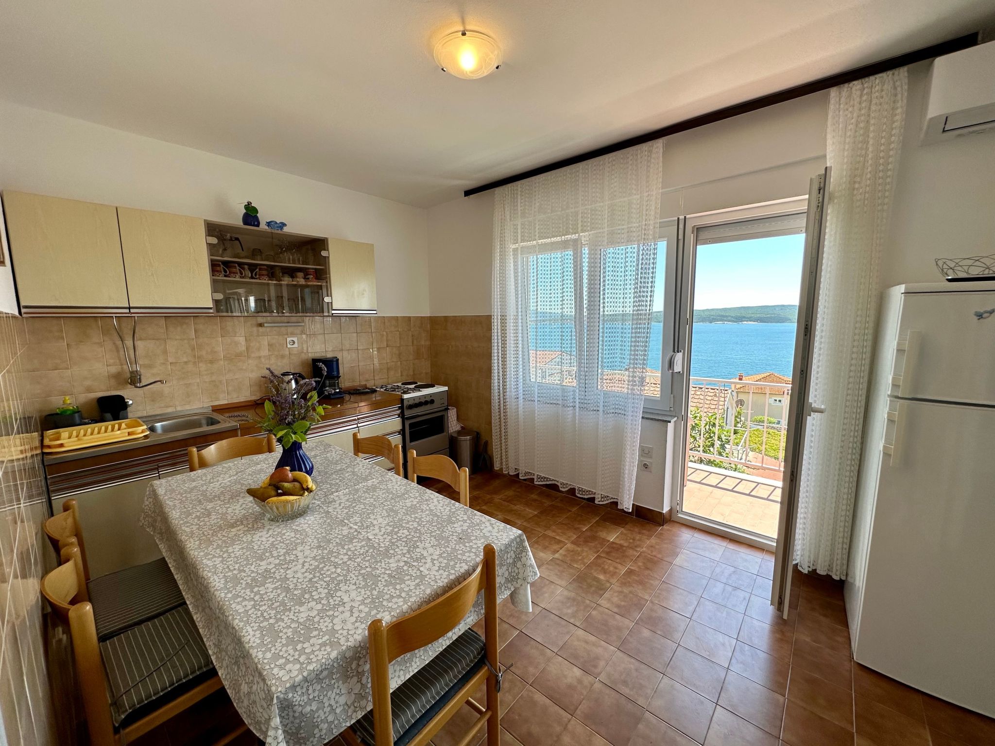 Apartment Mona 1-Drinnen