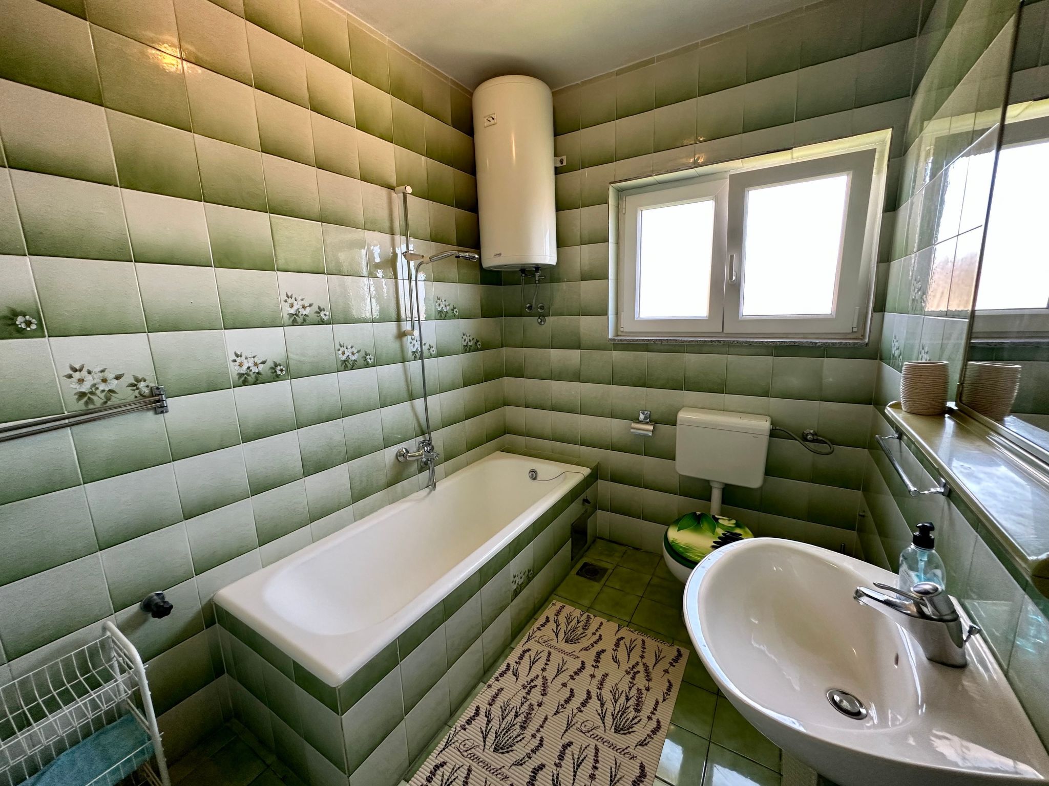 Apartment Mona 1-Drinnen